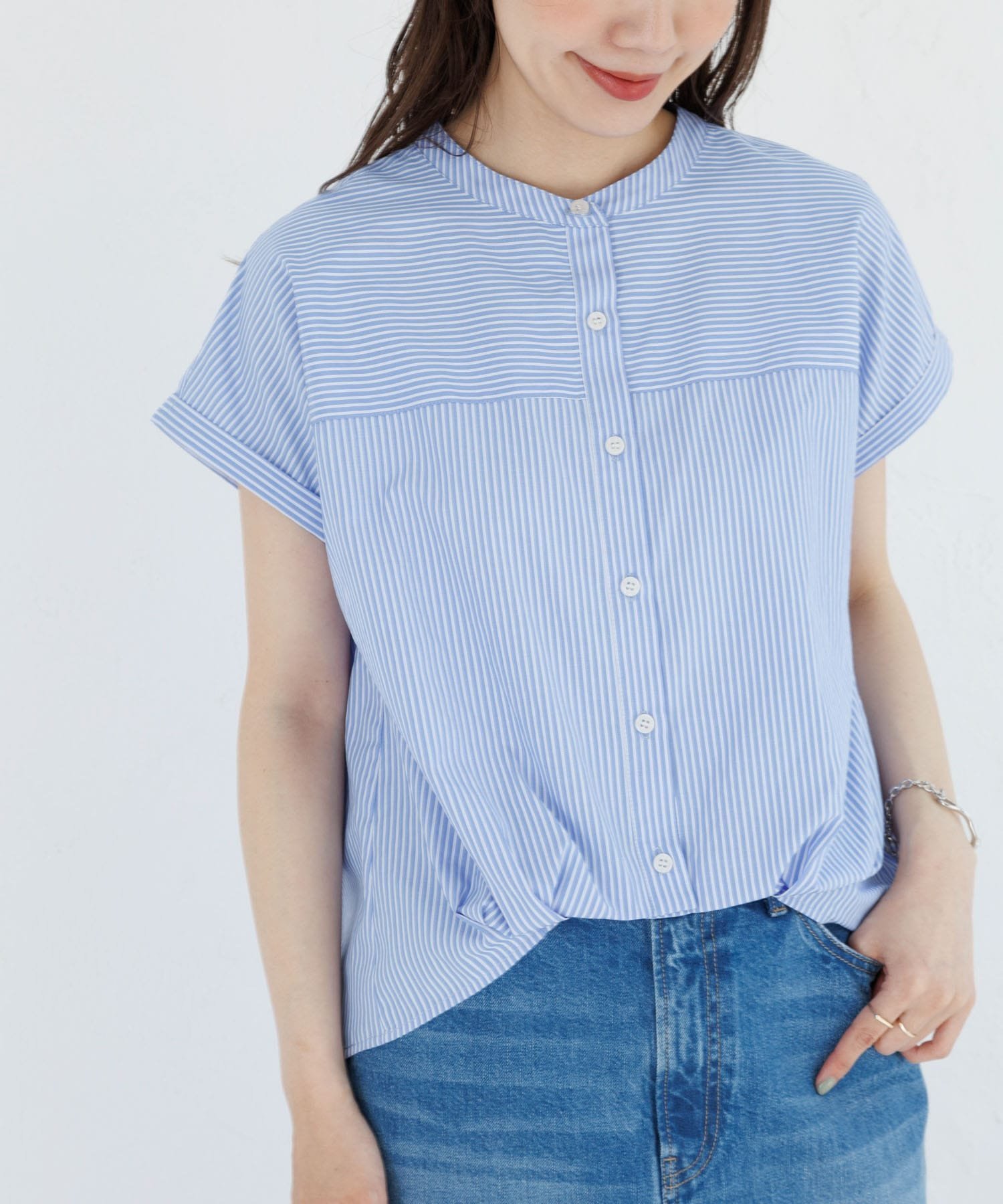 【サニーレーベル/Sonny Label / URBAN RESEARCH】の『WEB限定』フロントタックフレンチスリーブシャツ インテリア・キッズ・メンズ・レディースファッション・服の通販 founy(ファニー) 　ファッション　Fashion　レディースファッション　Ladies' Fashion Online　トップス・カットソー　Tops/Tshirt　シャツ/ブラウス　Shirts/Blouses　2025年　2025　2025春夏・S/S　Ss,Spring/Summer,2025　ショート　Short　シンプル　Simple　スリーブ　Sleeve　バランス　Balance　フレンチ　French　半袖　Short Sleeve　夏　Summer　春　Spring　S/S・春夏　Ss・Spring/Summer　BLU×OFF|ID: prp329100004529938 ipo3291000000032627849