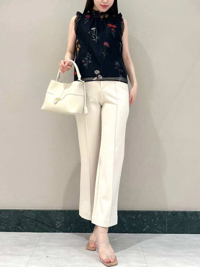 【スナイデル/SNIDEL】のピンタックカットパンツ インテリア・キッズ・メンズ・レディースファッション・服の通販 founy(ファニー) https://founy.com/ ファッション Fashion レディースファッション Fashion for Women パンツ Pants & Trousers おすすめ Recommended / Our Picks カットソー Cut and Sewn Top ストレート Straight, Straight Cut セットアップ Set-Up, Coordinated Outfit フロント Front, Front Design ループ Loop, Loop Knit |ID: prp329100004529976 ipo3291000000032715464