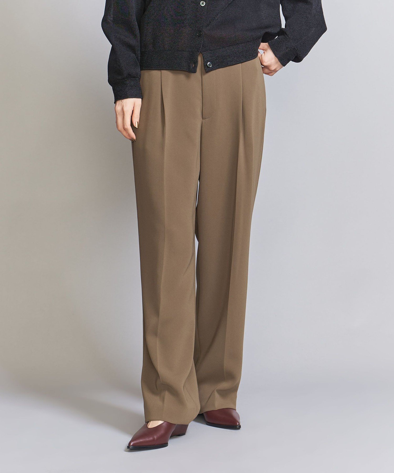 【ビューティ&ユース ユナイテッドアローズ/BEAUTY&YOUTH / UNITED ARROWS】のタックワイドストレート パンツ インテリア・キッズ・メンズ・レディースファッション・服の通販 founy(ファニー) 　ファッション　Fashion　レディースファッション　Ladies' Fashion Online　パンツ　Pants　秋　Autumn/Fall　ストレート　Straight　スマート　Smart　センター　Center　とろみ　Thickness　ダブル　Double　トレンド　Trend　定番　Standard　人気　Popularity　ボトム　Bottom　リラックス　Relax　ルーズ　Loose　ワイド　Wide　おすすめ　Recommend　MD.BROWN|ID: prp329100004529992 ipo3291000000032629089