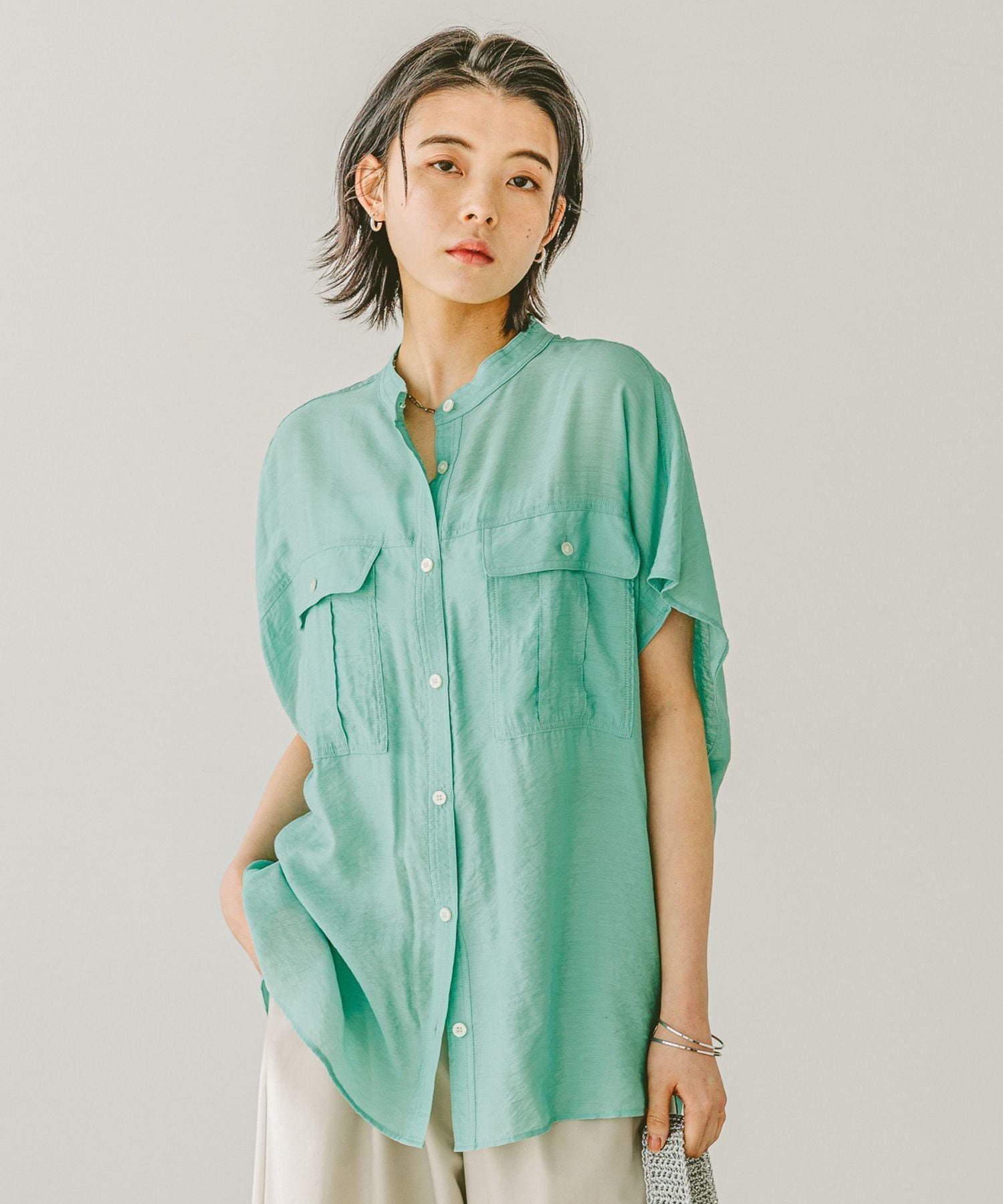 【ベイフロー/BAYFLOW】の≪一部 ≫ ショートとロングで選べる着丈 シアーワークシャツ インテリア・キッズ・メンズ・レディースファッション・服の通販 founy(ファニー) 　ファッション　Fashion　レディースファッション　Fashion for Women　トップス・カットソー　Cut & Sew Tops　シャツ・ブラウス・オフィスカジュアル　Elegant Blouses & Button-Ups　おすすめ　Recommended / Our Picks　シアー　Sheer, See-Through　ショート　Short, Short Length　シンプル　Simple, Minimal　トレンド　Trend, Trending Now　フラップ　Flap, Flap Pocket　ボトム　Bottoms, Lower Wear　ポケット　Pocket, Pocket Detail　リラックス　Relax, Relaxed Fit　ロング　Long, Long-Length　ワイド　Wide, Wide Fit　エレガント 上品　Elegant　ライトグリーン72|ID: prp329100004530043 ipo3291000000033508381