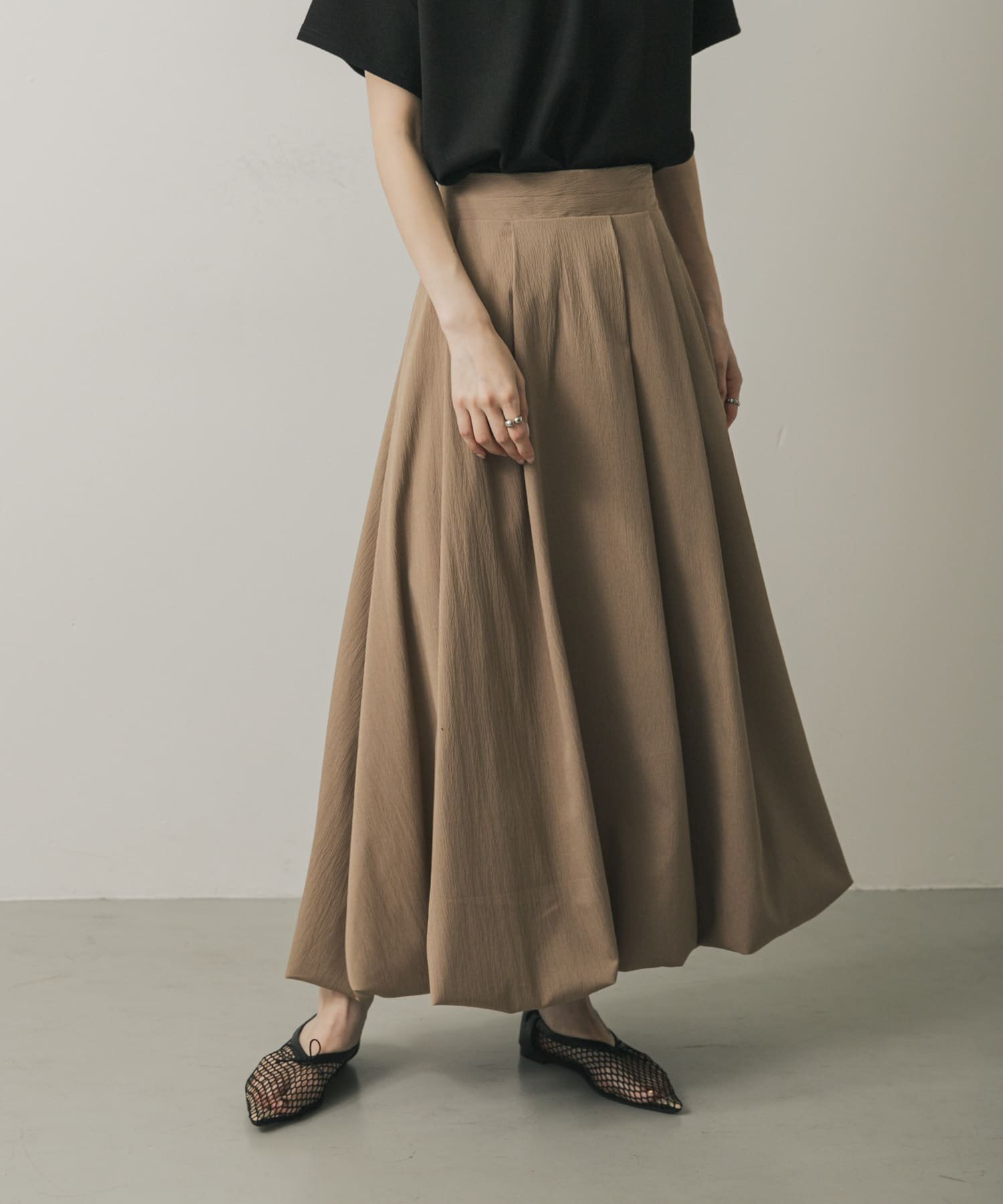【センスオブプレイス/SENSE OF PLACE by URBAN RESEARCH】のバルーンスカート インテリア・キッズ・メンズ・レディースファッション・服の通販 founy(ファニー) 　ファッション　Fashion　レディースファッション　Fashion for Women　スカート　Skirts　2025年　2025　2025春夏・S/S　Spring/Summer 2025 SS25　おすすめ　Recommended / Our Picks　オケージョン　Occasion Wear　キャップ　Cap, Baseball Cap　スニーカー　Sneakers, Trainers　セレモニー　Ceremony　トレンド　Trend, Trending Now　バルーン　Balloon, Balloon Silhouette　今季　This Season, Current Season　夏　Summer　S/S・春夏　SS, Spring/Summer, Warm Season　BEIGE|ID: prp329100004530060 ipo3291000000032637368