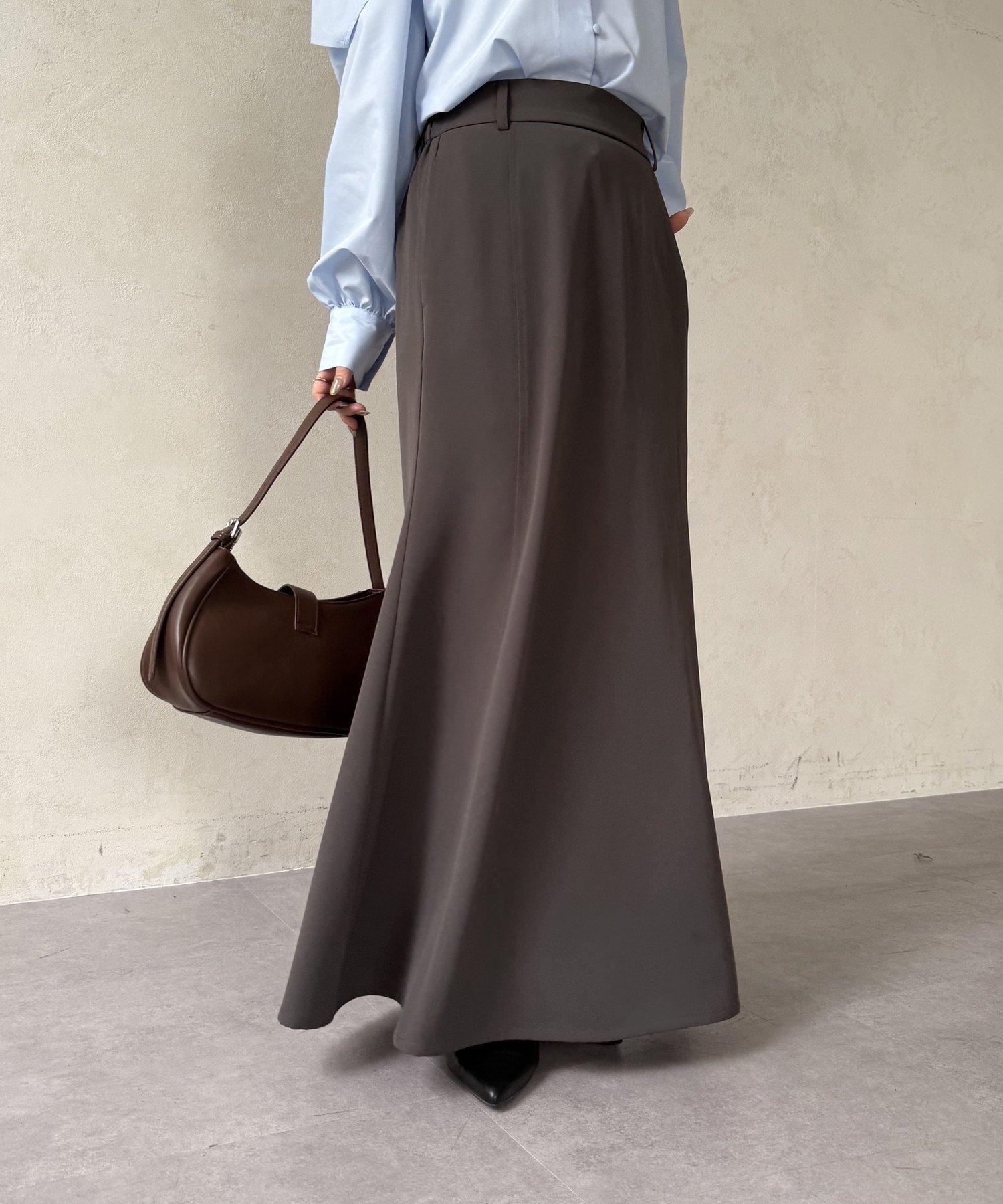 【ゼヴォン/Thevon】のIラインマーメイドスカート インテリア・キッズ・メンズ・レディースファッション・服の通販 founy(ファニー) 　ファッション　Fashion　レディースファッション　WOMEN　スカート　Skirt　2025年　2025　2025春夏・S/S　Ss,Spring/Summer,2025　おすすめ　Recommend　シンプル　Simple　ジャケット　Jacket　スリット　Slit　フェミニン　Feminine　フレア　Flare　マーメイド　Mermaid　ロング　Long　ビジネス 仕事 通勤　Business　切替　Switching　チャコールグレー|ID: prp329100004530067 ipo3291000000032027894