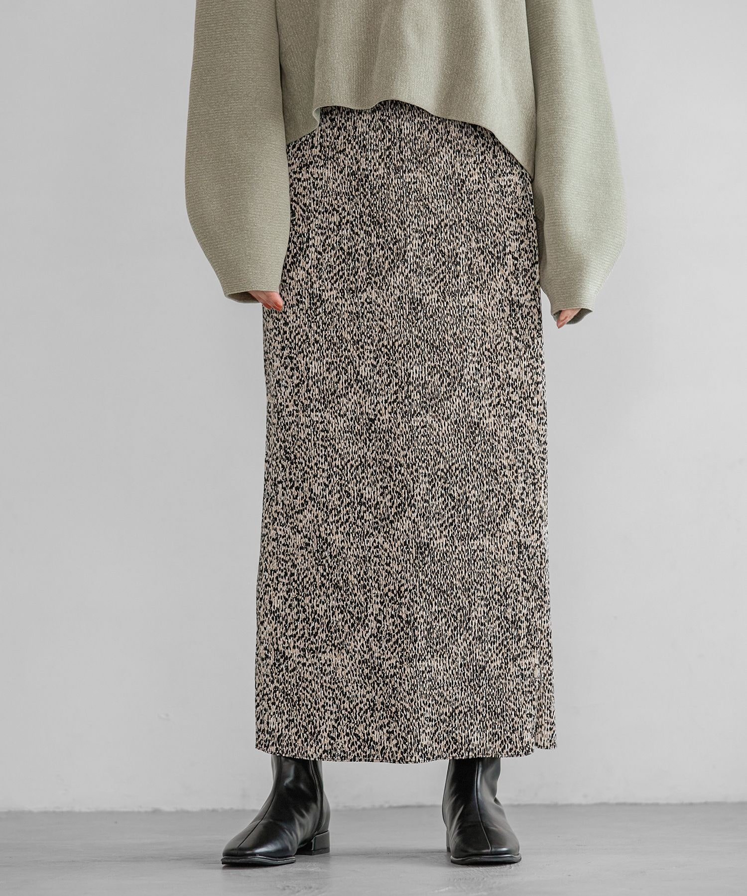 【アパートバイローリーズ/apart by lowrys】のプリーツイージータイトスカート2 インテリア・キッズ・メンズ・レディースファッション・服の通販 founy(ファニー) 　ファッション　Fashion　レディースファッション　Fashion for Women　スカート　Skirts　アニマル　Animal Print　サテン　Satin, Glossy Fabric　タイトスカート　Pencil Skirt, Tight Skirt　プリント　Print, Printed Pattern　プリーツ　Pleats, Pleated　ポケット　Pocket, Pocket Detail　ランダム　Random, Irregular　レオパード　Leopard, Animal Print　定番　Standard, Basic Item　無地　Plain, Solid Color　レオパード51|ID: prp329100004530134 ipo3291000000034246834