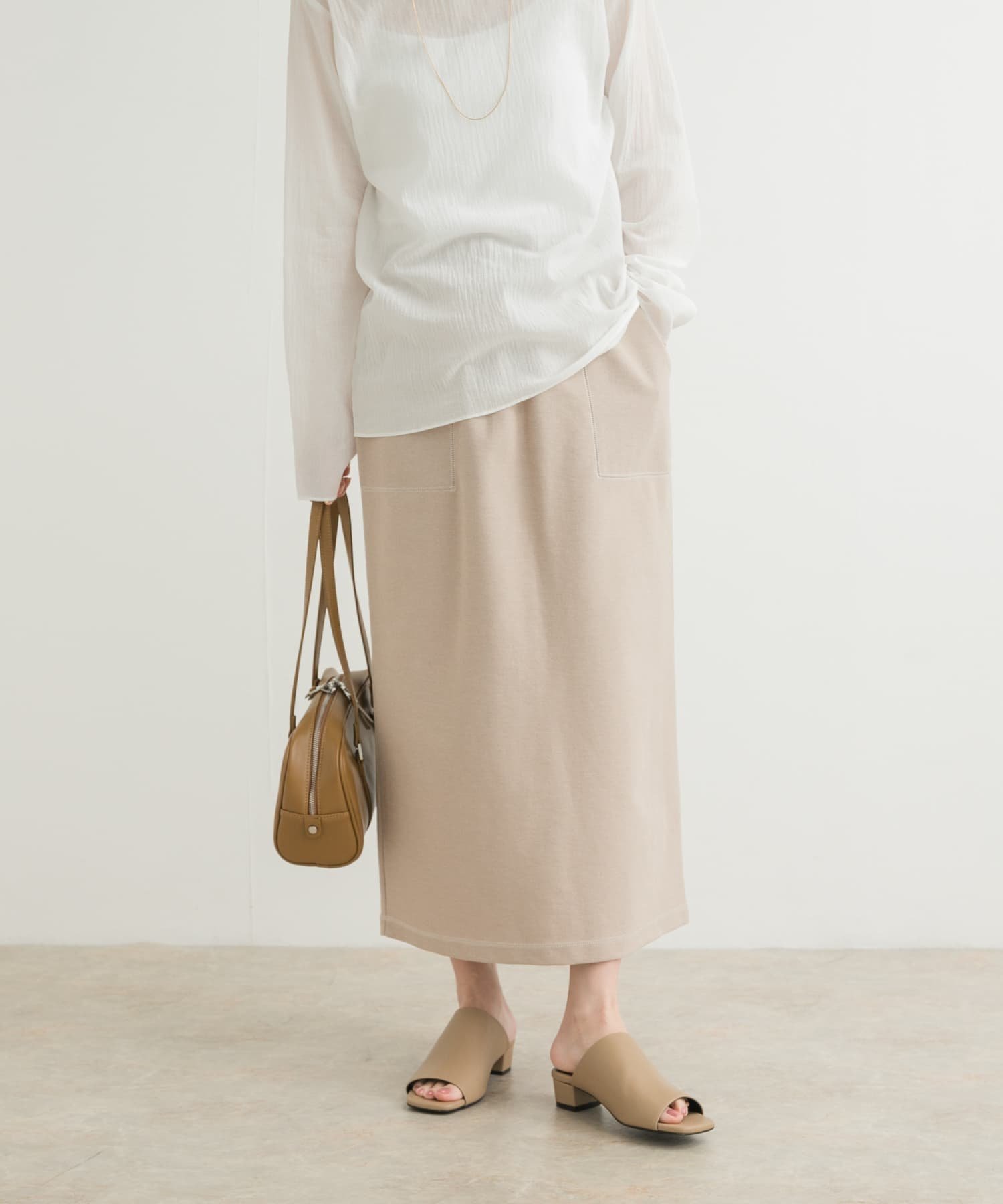 【アーバンリサーチ ドアーズ/URBAN RESEARCH DOORS】のサイドポケットカットストレートスカート インテリア・キッズ・メンズ・レディースファッション・服の通販 founy(ファニー) 　ファッション　Fashion　レディースファッション　WOMEN　スカート　Skirt　2025年　2025　2025春夏・S/S　Ss,Spring/Summer,2025　ストレート　Straight　ポケット　Pocket　エレガント 上品　Elegant　夏　Summer　S/S・春夏　Ss・Spring/Summer　BEIGE|ID: prp329100004530142 ipo3291000000032264571