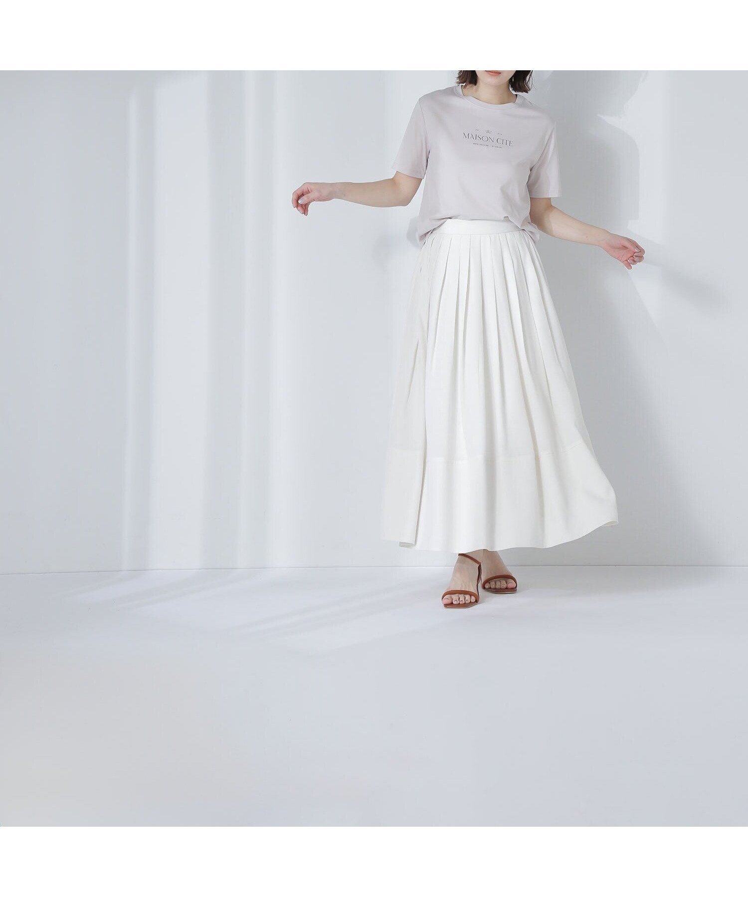 【ナチュラル ビューティー ベーシック/NATURAL BEAUTY BASIC】のタックプリーツフレアスカート インテリア・キッズ・メンズ・レディースファッション・服の通販 founy(ファニー) 　ファッション　Fashion　レディースファッション　WOMEN　スカート　Skirt　Aライン/フレアスカート　Flared A-Line Skirts　ギャザー　Gather　シンプル　Simple　フェミニン　Feminine　フレア　Flare　プリーツ　Pleats　オフ1|ID: prp329100004530165 ipo3291000000032028274