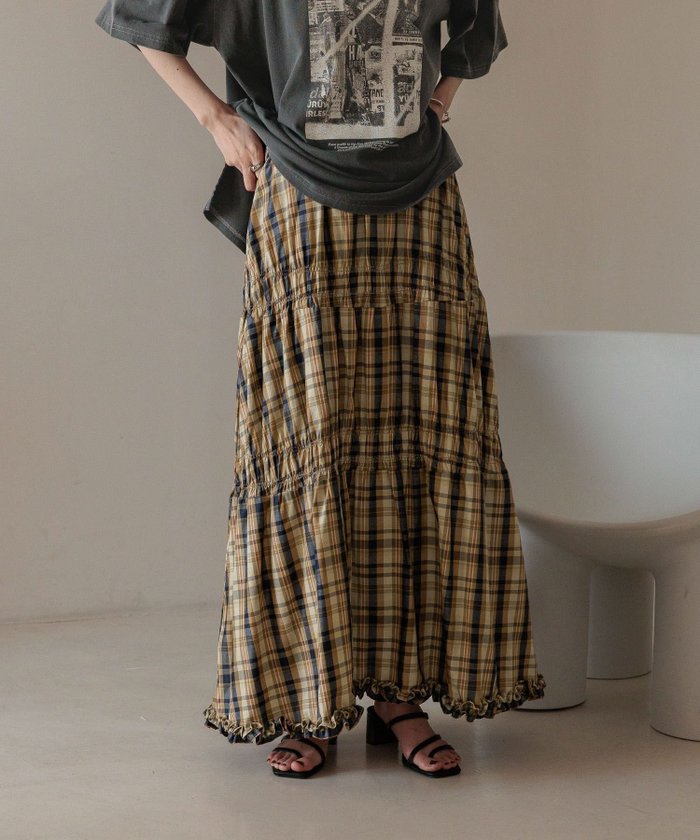 【ローリーズファーム/LOWRYS FARM】のシャーリングボリュームスカート インテリア・キッズ・メンズ・レディースファッション・服の通販 founy(ファニー) https://founy.com/ ファッション Fashion レディースファッション Fashion for Women スカート Skirts おすすめ Recommended / Our Picks ギャザー Gathered, Ruffled コンパクト Compact, Small Size シャーリング Shirring, Ruched シンプル Simple, Minimal チェック Check, Plaid, Tartan バランス Balance, Style Balance フリル Frill, Ruffle フレア Flare, Flared リラックス Relax, Relaxed Fit ヴィンテージ Vintage Style 無地 Plain, Solid Color |ID: prp329100004530217 ipo3291000000032604957