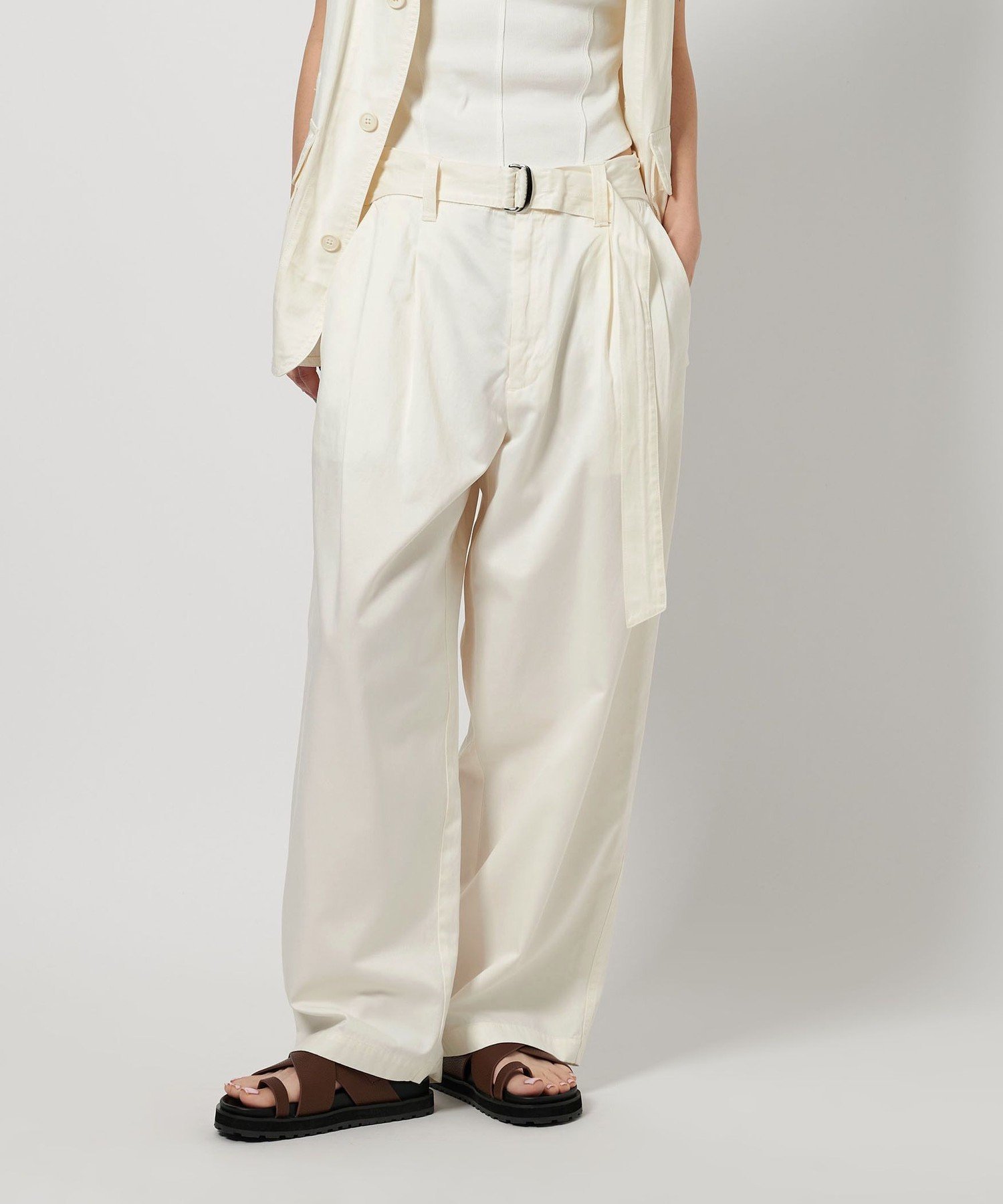【ビューティ&ユース ユナイテッドアローズ/BEAUTY&YOUTH / UNITED ARROWS】のキュプラブレンド ベルテッド パンツ インテリア・キッズ・メンズ・レディースファッション・服の通販 founy(ファニー) 　ファッション　Fashion　レディースファッション　Fashion for Women　パンツ　Pants & Trousers　おすすめ　Recommended / Our Picks　コンパクト　Compact, Small Size　セットアップ　Set-Up, Coordinated Outfit　ベスト　Vest, Waistcoat　ミリタリー　Military, Army Style　ワイド　Wide, Wide Fit　エレガント 上品　Elegant　WHITE|ID: prp329100004530278 ipo3291000000032702321