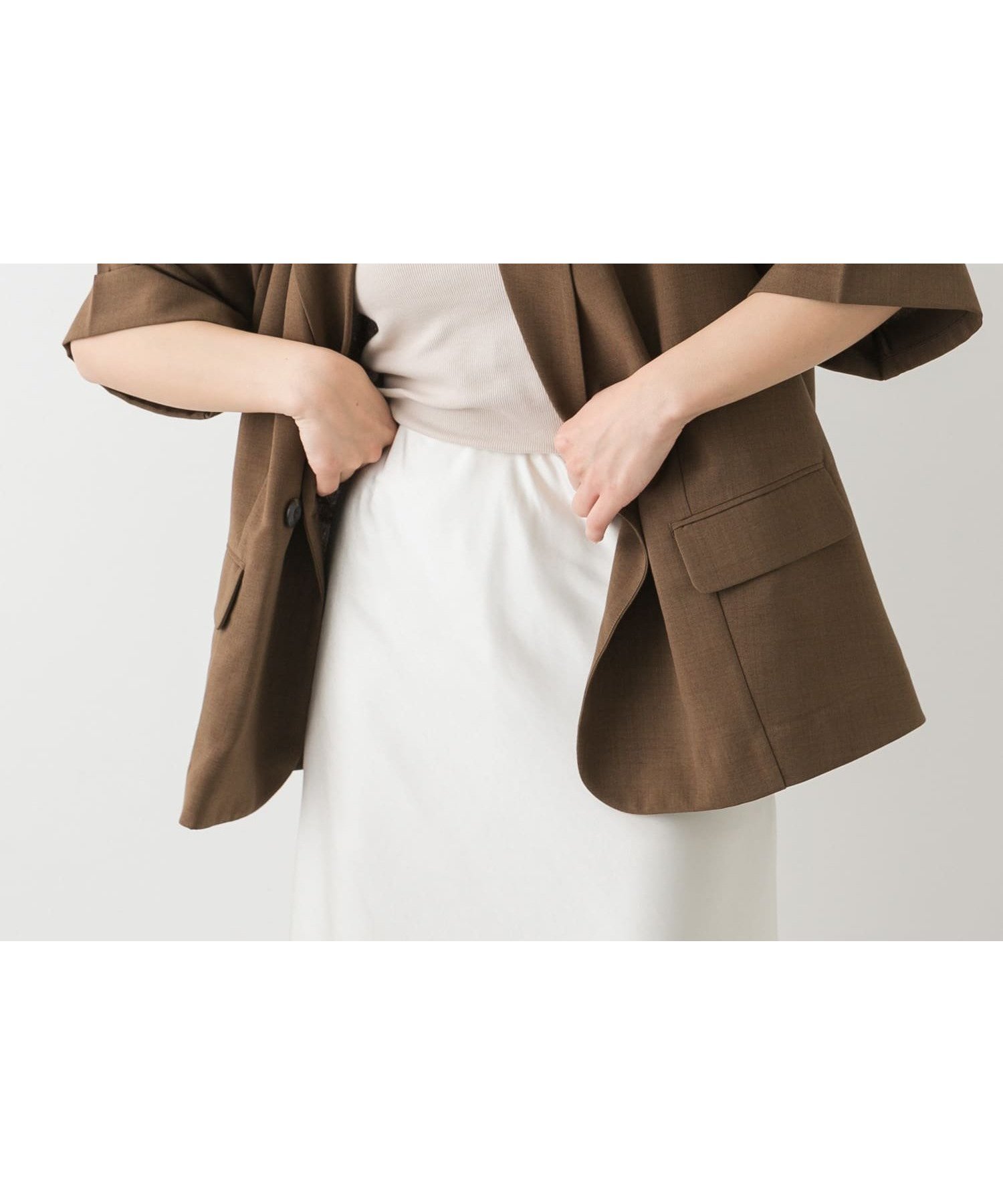 【センスオブプレイス/SENSE OF PLACE by URBAN RESEARCH】の『UR TECH DRYLUXE』リネンライクジャケット 人気、トレンドファッション・服の通販 founy(ファニー) 　ファッション　Fashion　レディースファッション　WOMEN　アウター　Coat Outerwear　ジャケット　Jackets　2025年　2025　2025春夏・S/S　Ss,Spring/Summer,2025　キャミ　Cami　ジャケット　Jacket　タンク　Tank　デコルテ　Decolletage　デニム　Denim　エレガント 上品　Elegant　吸水　Water Absorption　夏　Summer　S/S・春夏　Ss・Spring/Summer　 other-1|ID: prp329100004530288 ipo3291000000032028776