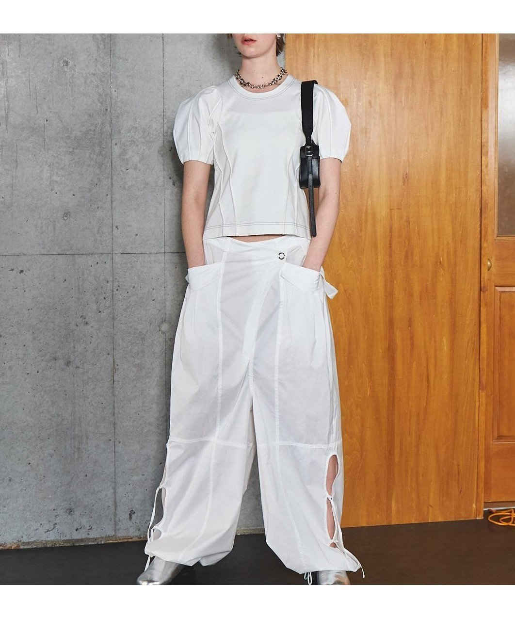 【メゾンスペシャル/MAISON SPECIAL】の2way Suspender Parachute Pants インテリア・キッズ・メンズ・レディースファッション・服の通販 founy(ファニー) 　ファッション　Fashion　レディースファッション　Fashion for Women　パンツ　Pants & Trousers　サスペンダー　Suspenders, Braces　シンプル　Simple, Minimal　スタイリッシュ　Stylish, Fashionable　フィット　Fit, Slim Fit　ポケット　Pocket, Pocket Detail　夏　Summer　WHT|ID: prp329100004530300 ipo3291000000032610776