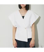 【スマイルオーキッド/SMILE ORCHID】のショート丈ノーカラー半袖ジャケット 人気、トレンドファッション・服の通販 founy(ファニー) ファッション Fashion レディースファッション Fashion for Women アウター Coat / Outerwear Collection レディースジャケット・軽アウター Jackets ショート Short, Short Length ジャケット Jacket, Outerwear フォーマル Formal, Dressy 半袖 Short Sleeve, Half Sleeve 夏 Summer 春 Spring thumbnail ホワイト|ID: prp329100004530367 ipo3291000000032665649