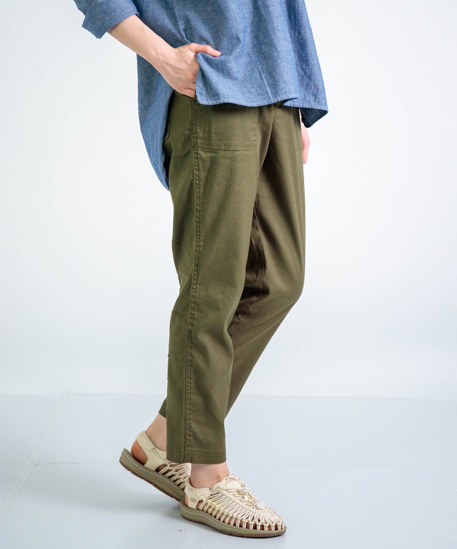 【ドミンゴ/DOMINGO】のリネンコットンツイルストレッチ レグレットベーカーパンツ インテリア・キッズ・メンズ・レディースファッション・服の通販 founy(ファニー) 　ファッション　Fashion　レディースファッション　Fashion for Women　パンツ　Pants & Trousers　アンクル　Ankle-Length Design　ストレッチ　Stretch, Stretchy Fabric　スニーカー　Sneakers, Trainers　テーパード　Tapered, Tapered Pants　バランス　Balance, Style Balance　リネン　Linen, Linen Fabric　夏　Summer　オリーブ|ID: prp329100004530392 ipo3291000000032715222