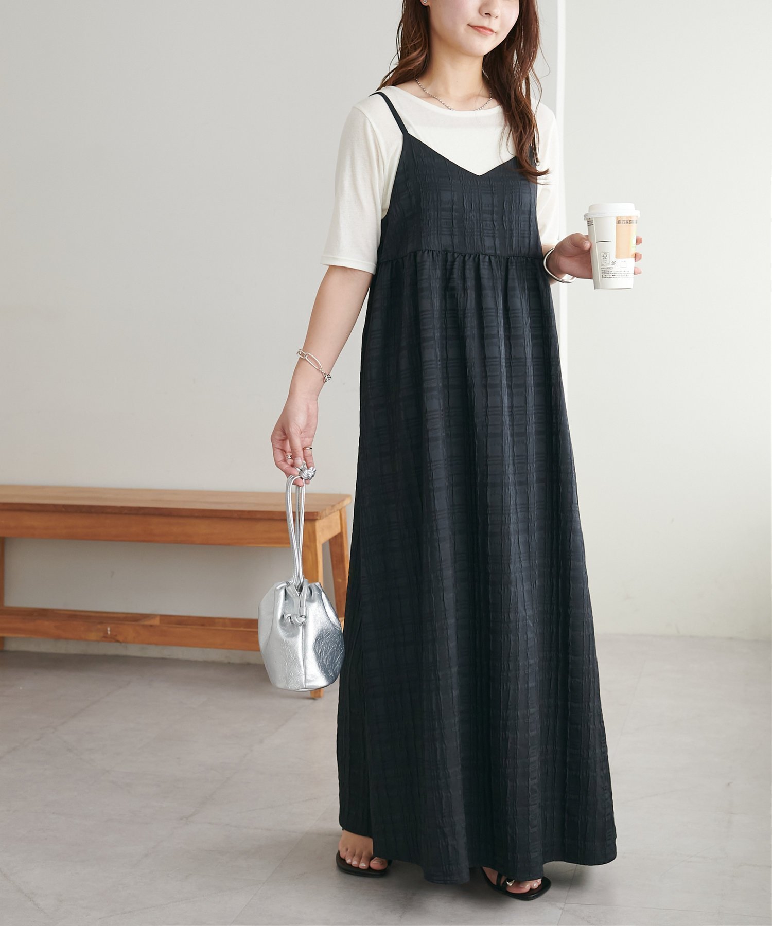 【ディスコート/Discoat】の【WEB限定】生地ジャガードキャミワンピース 人気、トレンドファッション・服の通販 founy(ファニー) 　ファッション　Fashion　レディースファッション　WOMEN　ワンピース　Dress　キャミワンピース　No Sleeve Dresses　インナー　Inner　キャミワンピース　Cami Dress　チェック　Check　ロング　Long　 other-1|ID: prp329100004530420 ipo3291000000032211125