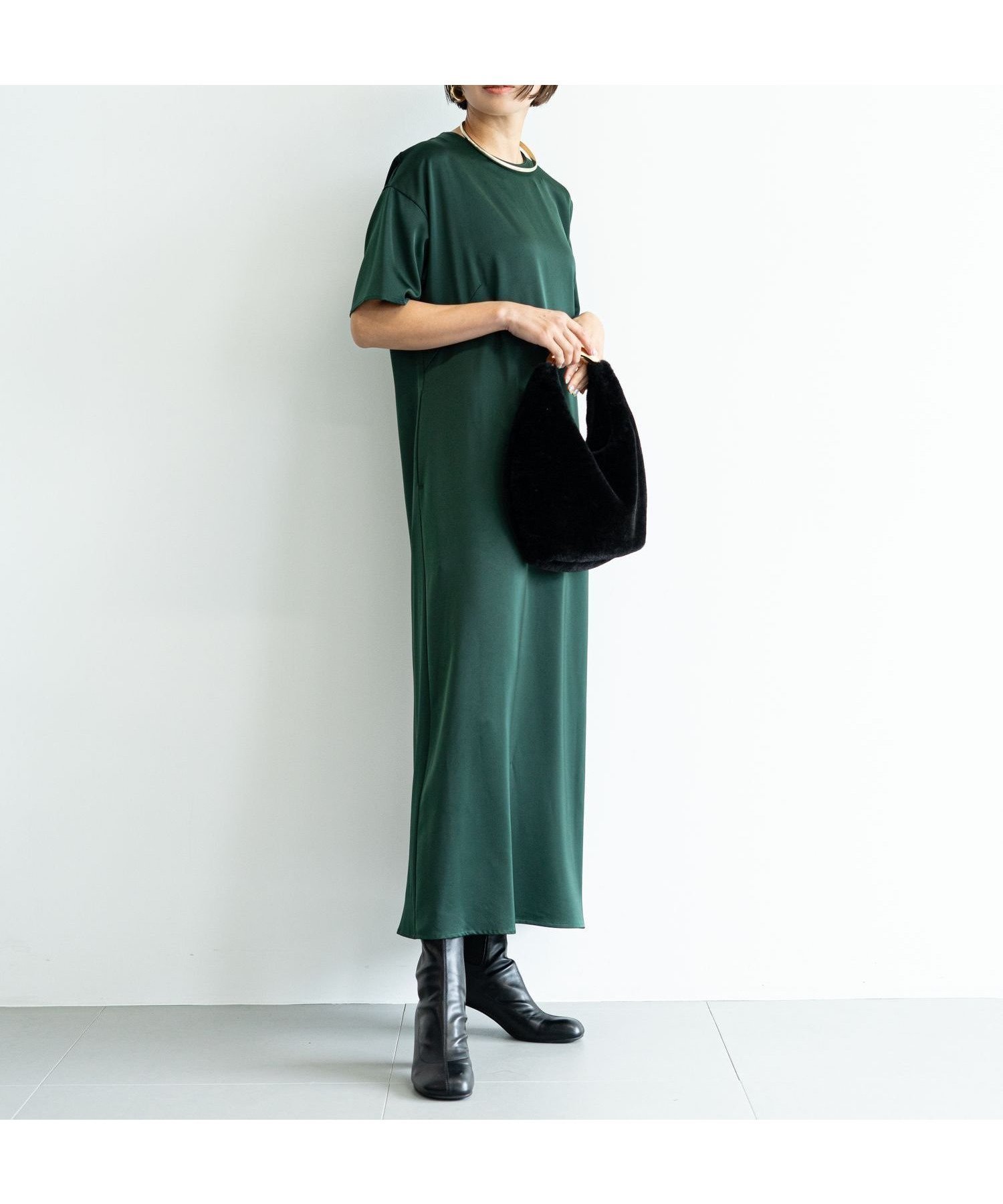 【バンヤードストーム/BARNYARDSTORM】の【小山田早織さんコラボ】サテンロングワンピース 人気、トレンドファッション・服の通販 founy(ファニー) 　ファッション　Fashion　レディースファッション　WOMEN　ワンピース　Dress　おすすめ　Recommend　コラボ　Collaboration　サテン　Satin　シューズ　Shoes　シンプル　Simple　ジャケット　Jacket　ノースリーブ　No Sleeve　半袖　Short Sleeve　夏　Summer　 other-1|ID: prp329100004530434 ipo3291000000032029368