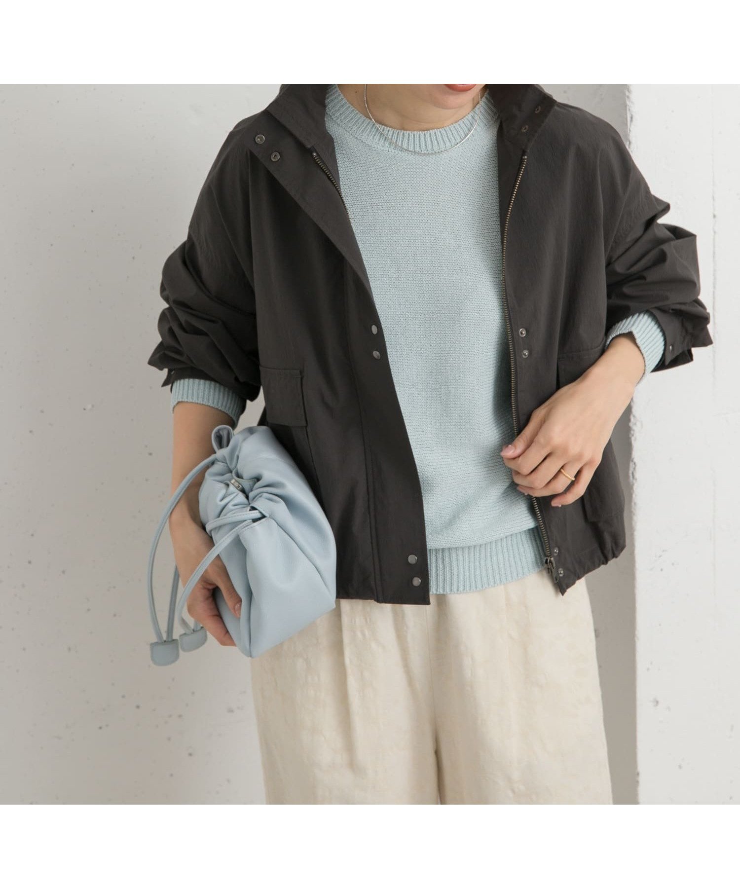 【アーバンリサーチ ドアーズ/URBAN RESEARCH DOORS】のショート丈マウンテンパーカー インテリア・キッズ・メンズ・レディースファッション・服の通販 founy(ファニー) 　ファッション　Fashion　レディースファッション　WOMEN　トップス・カットソー　Tops/Tshirt　パーカ　Sweats　2025年　2025　2025春夏・S/S　Ss,Spring/Summer,2025　ショート　Short　シンプル　Simple　バランス　Balance　パーカー　Hoodie　エレガント 上品　Elegant　夏　Summer　S/S・春夏　Ss・Spring/Summer　CHARCOAL|ID: prp329100004530455 ipo3291000000032239676