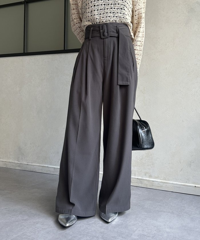 【ゼヴォン/Thevon】の【全骨格細見え】ベルト付きハイウエストタックパンツ インテリア・キッズ・メンズ・レディースファッション・服の通販 founy(ファニー) https://founy.com/ ファッション Fashion レディースファッション WOMEN パンツ Pants ベルト Belts |ID: prp329100004530485 ipo3291000000032029581