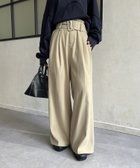 【ゼヴォン/Thevon】の【全骨格細見え】ベルト付きハイウエストタックパンツ グレージュ|ID: prp329100004530485 ipo3291000000032029591