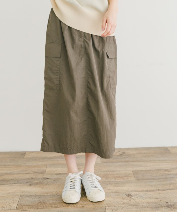 【その他のブランド/Other】のナイロンカーゴタイトスカート インテリア・キッズ・メンズ・レディースファッション・服の通販 founy(ファニー) https://founy.com/ ファッション Fashion レディースファッション Fashion for Women スカート Skirts 2025年 2025 2025春夏・S/S Spring/Summer 2025 SS25 シンプル Simple, Minimal 夏 Summer S/S・春夏 SS, Spring/Summer, Warm Season |ID: prp329100004530536 ipo3291000000033023831