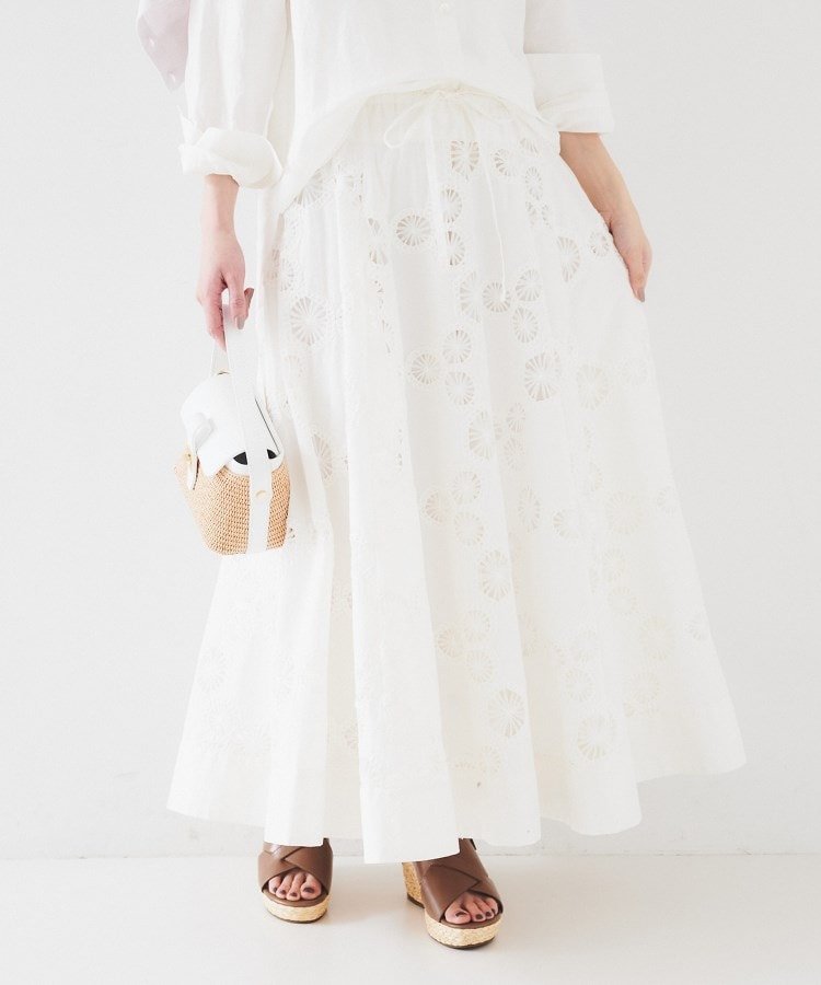 【アンタイトル/UNTITLED】の【トレンド/刺繍レース】サークルモチーフ コットンスカート 人気、トレンドファッション・服の通販 founy(ファニー) 　ファッション　Fashion　レディースファッション　WOMEN　スカート　Skirt　ギャザー　Gather　クロシェ　Crochet　サークル　Circle　タイプライター　Typewriter　トレンド　Trend　フォルム　Form　フレア　Flare　ペチコート　Petticoat　ポケット　Pocket　モチーフ　Motif　レース　Race　 other-1|ID: prp329100004530620 ipo3291000000032030153