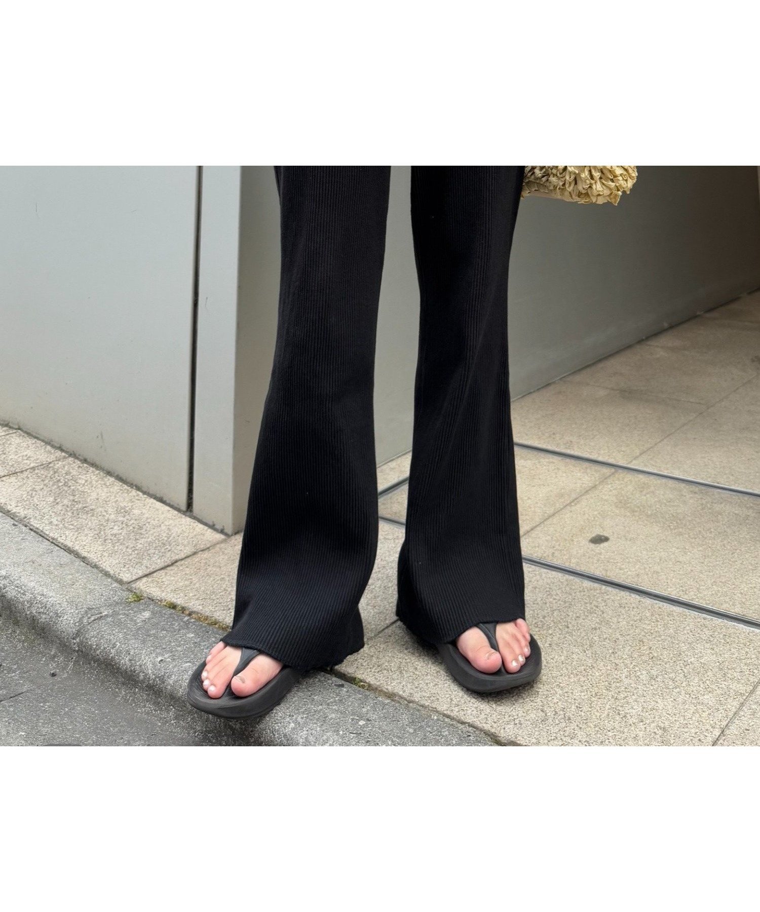 【チャオパニックティピー/CIAOPANIC TYPY】の【マイナス3キロ見え/低身長・高身長対応サイズ展開】すっきりシルエットリブパンツ インテリア・キッズ・メンズ・レディースファッション・服の通販 founy(ファニー) 　ファッション　Fashion　レディースファッション　Fashion for Women　パンツ　Pants & Trousers　カットソー　Cut and Sewn Top　シューズ　Shoes, Footwear　シンプル　Simple, Minimal　スウェット / スエット　Sweatshirt, Sweatwear　ストラップサンダル　Strappy Sandals, Strap Sandals　スニーカー　Sneakers, Trainers　バレエ　Ballet, Ballet Style　フレア　Flare, Flared　リラックス　Relax, Relaxed Fit　おすすめ　Recommended / Our Picks　ブラック|ID: prp329100004530685 ipo3291000000033554065