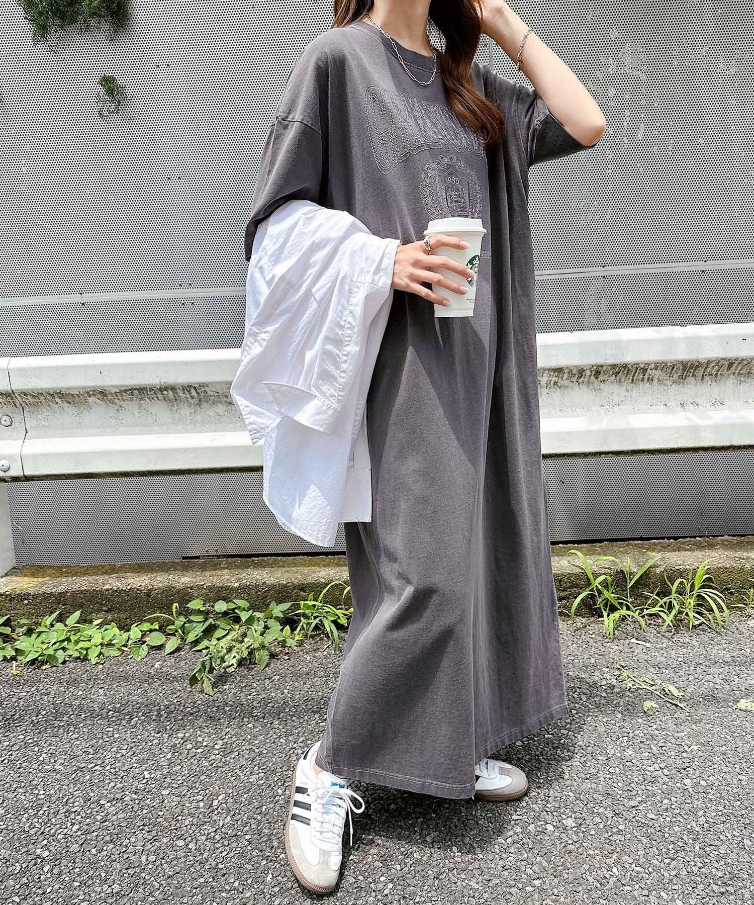 【アンドミー/andme】のピグメント加工 ロゴ 刺繍 エンブロイダリー Tシャツ ワンピース インテリア・キッズ・メンズ・レディースファッション・服の通販 founy(ファニー) 　ファッション　Fashion　レディースファッション　Fashion for Women　ワンピース　Dresses　シャツワンピース / 1枚で着映えコーデ　Shirt Dresses　エンブロイダリー　Embroidery Design　シンプル　Simple, Minimal　スリット　Slit, Slit Detail　プリント　Print, Printed Pattern　ポケット　Pocket, Pocket Detail　ヴィンテージ　Vintage Style　人気　Popular, Best Seller　半袖　Short Sleeve, Half Sleeve　楽ちん　Easy Fit, Comfortable　チャコールグレー|ID: prp329100004530721 ipo3291000000033567123