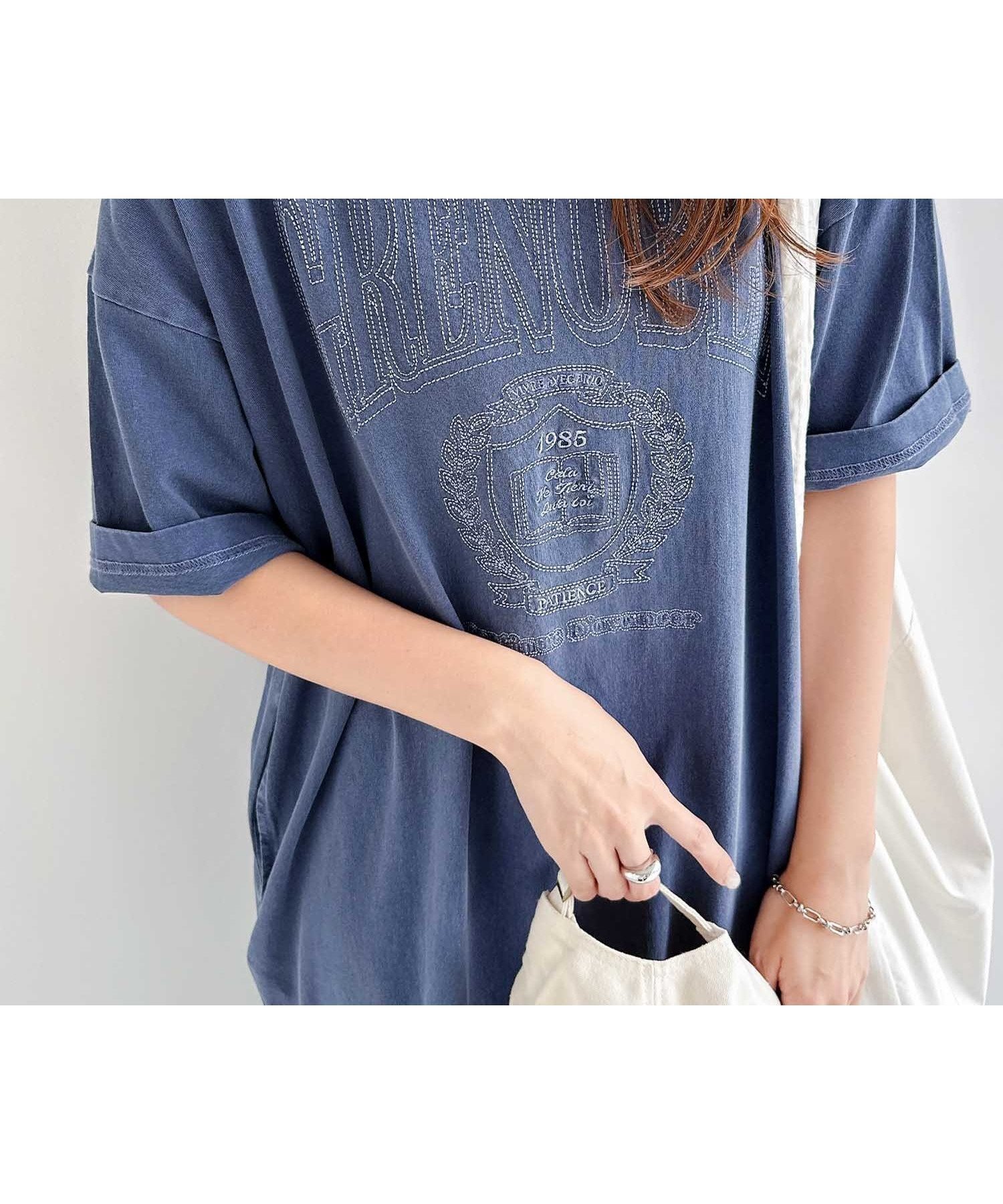 【アンドミー/andme】のピグメント加工 ロゴ 刺繍 エンブロイダリー Tシャツ ワンピース インテリア・キッズ・メンズ・レディースファッション・服の通販 founy(ファニー) 　ファッション　Fashion　レディースファッション　Fashion for Women　ワンピース　Dresses　シャツワンピース / 1枚で着映えコーデ　Shirt Dresses　エンブロイダリー　Embroidery Design　シンプル　Simple, Minimal　スリット　Slit, Slit Detail　プリント　Print, Printed Pattern　ポケット　Pocket, Pocket Detail　ヴィンテージ　Vintage Style　人気　Popular, Best Seller　半袖　Short Sleeve, Half Sleeve　楽ちん　Easy Fit, Comfortable　ネイビー|ID: prp329100004530721 ipo3291000000033567125
