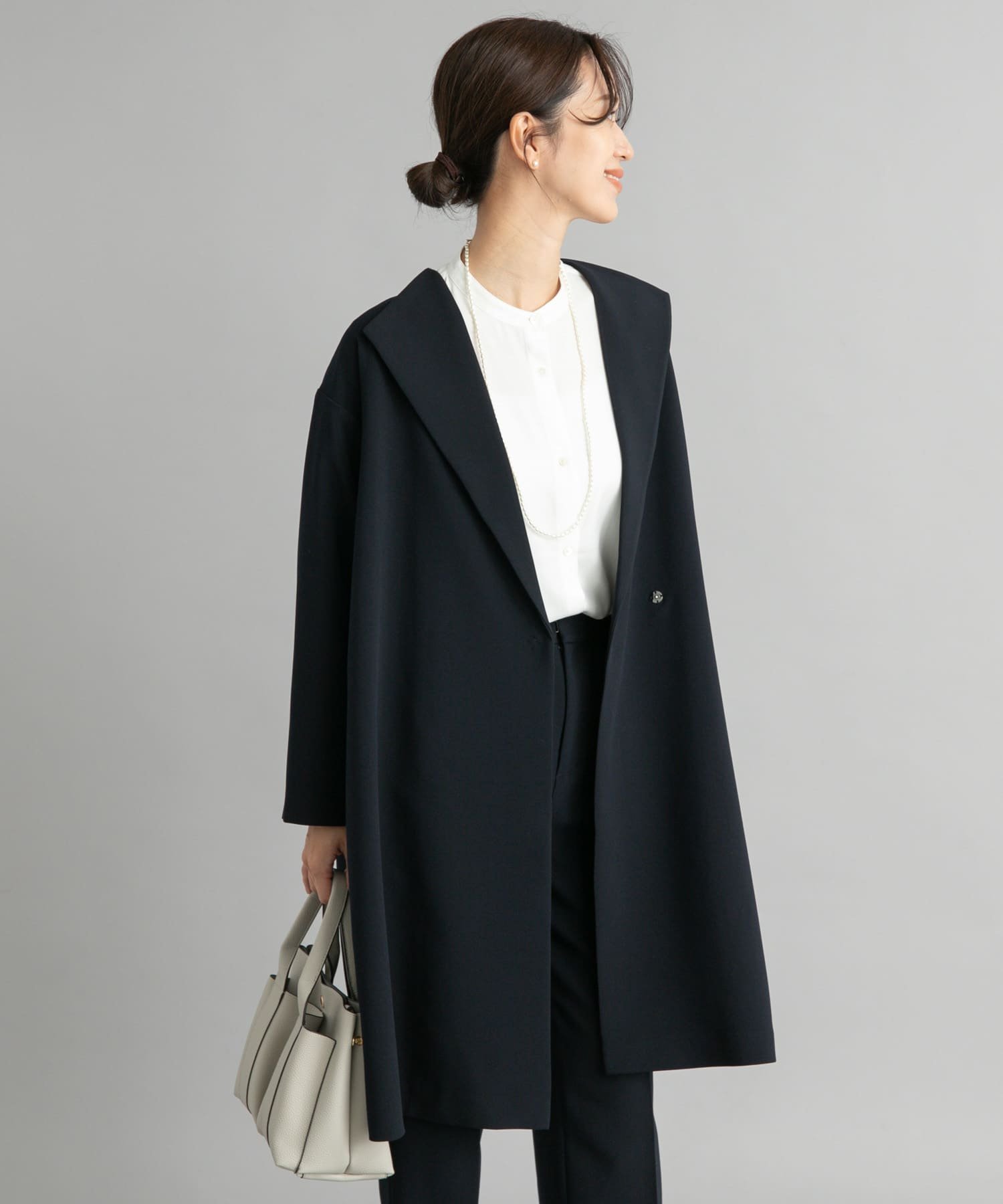 【アーバンリサーチ ドアーズ/URBAN RESEARCH DOORS】のダブルクロスガウンコート インテリア・キッズ・メンズ・レディースファッション・服の通販 founy(ファニー) 　ファッション　Fashion　レディースファッション　WOMEN　アウター　Coat Outerwear　コート　Coats　2025年　2025　2025春夏・S/S　Ss,Spring/Summer,2025　ガウン　Gown　シンプル　Simple　セレモニー　Ceremony　ダブル　Double　ドレープ　Drape　フロント　Front　ロング　Long　エレガント 上品　Elegant　夏　Summer　S/S・春夏　Ss・Spring/Summer　ビジネス 仕事 通勤　Business　NAVY|ID: prp329100004530752 ipo3291000000032030722