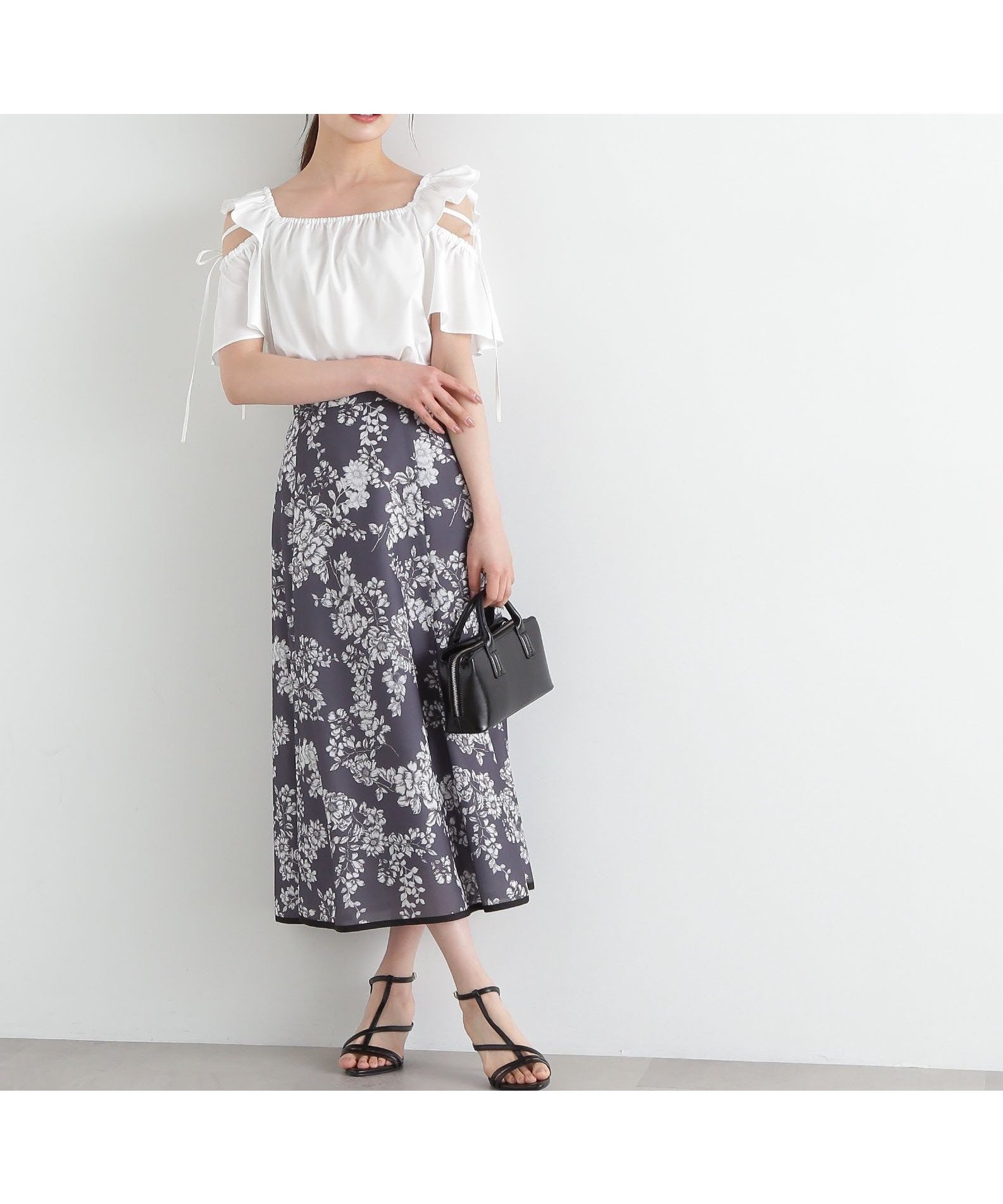 【プロポーション ボディドレッシング/PROPORTION BODY DRESSING】のモノトーンシアーフラワースカート インテリア・キッズ・メンズ・レディースファッション・服の通販 founy(ファニー) 　ファッション　Fashion　レディースファッション　Fashion for Women　スカート　Skirts　シアー　Sheer, See-Through　フィット　Fit, Slim Fit　フラワー　Flower, Floral　フレア　Flare, Flared　モチーフ　Motif, Design Theme　チャコールグレー2|ID: prp329100004530768 ipo3291000000032636208