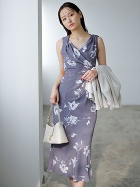 【スナイデル/SNIDEL】のペイントフラワープリントワンピース 人気、トレンドファッション・服の通販 founy(ファニー) ファッション Fashion レディースファッション WOMEN ワンピース Dress イエロー Yellow エレガント 上品 Elegant 春 Spring カシュクール Cachecoeur ストレート Straight とろみ Thickness トレンド Trend フィット Fit フェミニン Feminine フラワー Flower プリント Print ロング Long おすすめ Recommend |ID:prp329100004530810