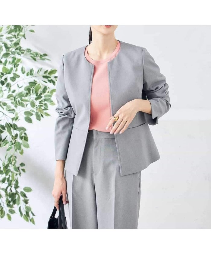 【アー ヴェー ヴェー/a.v.v】の【洗える/ストレッチ/UVカット】麻調ストレッチキーネックジャケット インテリア・キッズ・メンズ・レディースファッション・服の通販 founy(ファニー) https://founy.com/ ファッション Fashion レディースファッション Fashion for Women アウター Coat / Outerwear Collection レディースジャケット・軽アウター Jackets 春 Spring 洗える Machine Washable クロップド Cropped, Short Length シンプル Simple, Minimal ジャケット Jacket, Outerwear ストレッチ Stretch, Stretchy Fabric ストレート Straight, Straight Cut スリット Slit, Slit Detail セットアップ Set-Up, Coordinated Outfit タイトスカート Pencil Skirt, Tight Skirt 定番 Standard, Basic Item パターン Pattern, Design Print フォーマル Formal, Dressy フレア Flare, Flared ベーシック Basic, Essential ボトム Bottoms, Lower Wear ポケット Pocket, Pocket Detail ワイド Wide, Wide Fit S/S・春夏 SS, Spring/Summer, Warm Season 再入荷 Restock / Back in Stock おすすめ Recommended / Our Picks 夏 Summer ビジネス 仕事 通勤 Business / Work / Commuting |ID: prp329100004530865 ipo3291000000032660910