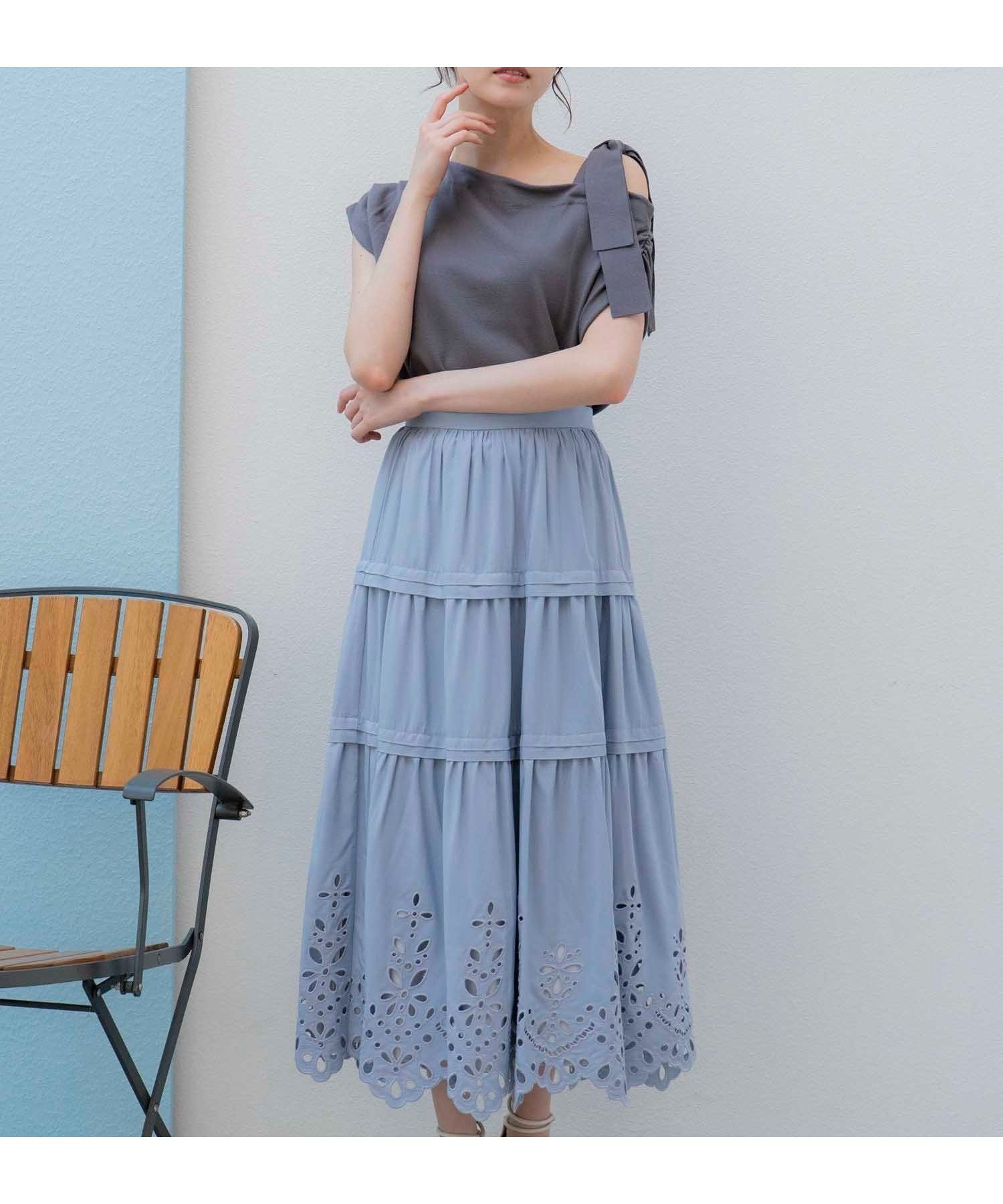 【ノエラ/Noela】の刺繍マキシスカート インテリア・キッズ・メンズ・レディースファッション・服の通販 founy(ファニー) 　ファッション　Fashion　レディースファッション　Ladies' Fashion Online　スカート　Skirt　おすすめ　Recommend　カッティング　Cutting　ティアードスカート　Tiered Skirt　トレンド　Trend　ポケット　Pocket　マキシ　Maxi　サックス|ID: prp329100004530876 ipo3291000000032612028