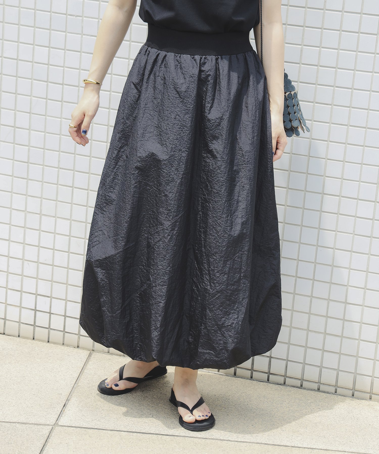【ビーミングライフストアバイビームス/B:MING LIFE STORE by BEAMS】の【7/10再値下げ】ウエストリブ バルーン スカート(S~M) 25SS ウォッシャブル おでかけ 旅行 ロング 着映え デザイン インテリア・キッズ・メンズ・レディースファッション・服の通販 founy(ファニー) 　ファッション　Fashion　レディースファッション　Fashion for Women　スカート　Skirts　ウェーブ　Wavy Pattern　ウォッシャブル　Machine Washable　バルーン　Balloon, Balloon Silhouette　フェミニン　Feminine, Girly　ロング　Long, Long-Length　おすすめ　Recommended / Our Picks　旅行　Travel　2025年　2025　2025春夏・S/S　Spring/Summer 2025 SS25　BLACK|ID: prp329100004530882 ipo3291000000033196556