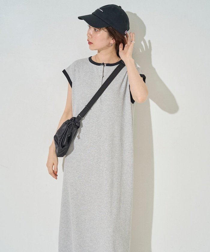 【フリークスストア/FREAK'S STORE】のヘンリー ボタン フレンチ スリーブ ワンピース【限定展開】 25SS インテリア・キッズ・メンズ・レディースファッション・服の通販 founy(ファニー) 　ファッション　Fashion　レディースファッション　WOMEN　ワンピース　Dress　2025年　2025　2025春夏・S/S　Ss,Spring/Summer,2025　ストレッチ　Stretch　スリーブ　Sleeve　フレンチ　French　ロング　Long　エレガント 上品　Elegant　夏　Summer　S/S・春夏　Ss・Spring/Summer　グレー|ID: prp329100004530916 ipo3291000000032031412