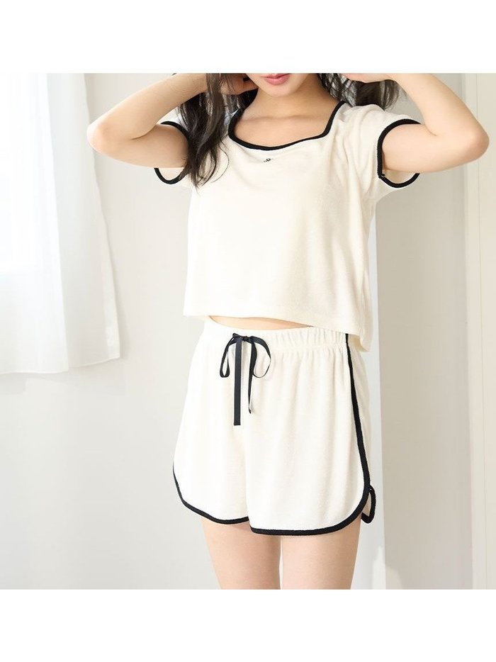 【スナイデル ホーム/SNIDEL HOME】の【sorbet light】【接触冷感】パイルセットアップ インテリア・キッズ・メンズ・レディースファッション・服の通販 founy(ファニー) https://founy.com/ ファッション Fashion レディースファッション Ladies' Fashion Online セットアップ Setup おすすめ Recommend ギフト プレゼント Gift Present コンパクト Compact ショート Short スクエア Square スリット Slit セットアップ Set Up パイピング Piping フェミニン Feminine フロント Front エレガント 上品 Elegant 半袖 Short Sleeve |ID: prp329100004530989 ipo3291000000032622511