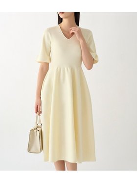 【セルフォード/CELFORD】のVネックホールガーメントワンピース 人気、トレンドファッション・服の通販 founy(ファニー) ファッション Fashion レディースファッション Fashion for Women ワンピース Dresses アクセサリー Fashion Accessories ジャケット Jacket, Outerwear スリーブ Sleeve, Long Sleeve / Short Sleeve デコルテ Décolleté, Neckline フィット Fit, Slim Fit フェミニン Feminine, Girly フレア Flare, Flared 半袖 Short Sleeve, Half Sleeve |ID:prp329100004530991