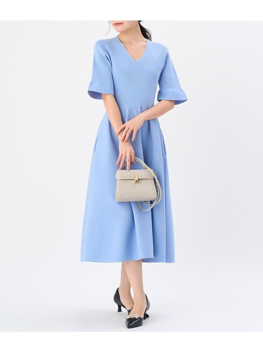 【セルフォード/CELFORD】のVネックホールガーメントワンピース インテリア・キッズ・メンズ・レディースファッション・服の通販 founy(ファニー) 　ファッション　Fashion　レディースファッション　Fashion for Women　ワンピース　Dresses　アクセサリー　Fashion Accessories　ジャケット　Jacket, Outerwear　スリーブ　Sleeve, Long Sleeve / Short Sleeve　デコルテ　Décolleté, Neckline　フィット　Fit, Slim Fit　フェミニン　Feminine, Girly　フレア　Flare, Flared　半袖　Short Sleeve, Half Sleeve　SAX[083]|ID: prp329100004530991 ipo3291000000033065396