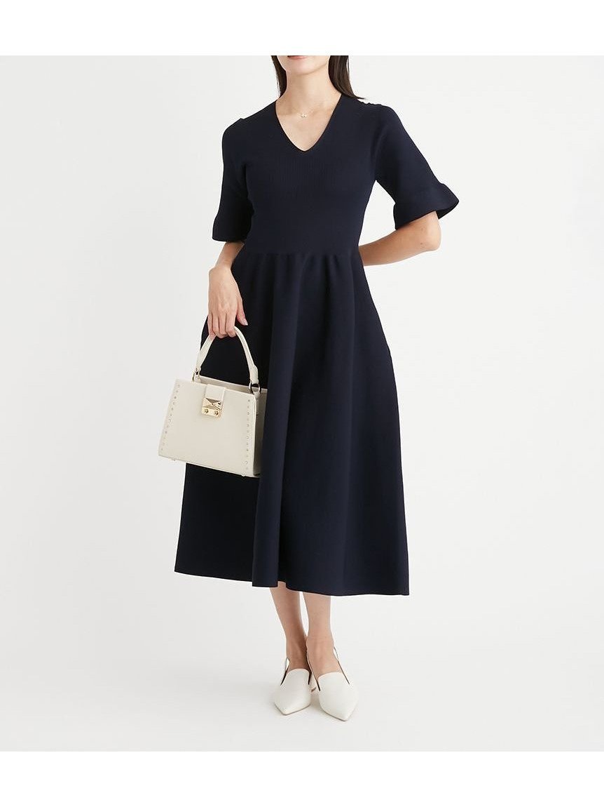【セルフォード/CELFORD】のVネックホールガーメントワンピース インテリア・キッズ・メンズ・レディースファッション・服の通販 founy(ファニー) 　ファッション　Fashion　レディースファッション　Fashion for Women　ワンピース　Dresses　アクセサリー　Fashion Accessories　ジャケット　Jacket, Outerwear　スリーブ　Sleeve, Long Sleeve / Short Sleeve　デコルテ　Décolleté, Neckline　フィット　Fit, Slim Fit　フェミニン　Feminine, Girly　フレア　Flare, Flared　半袖　Short Sleeve, Half Sleeve　NVY[089]|ID: prp329100004530991 ipo3291000000033065398