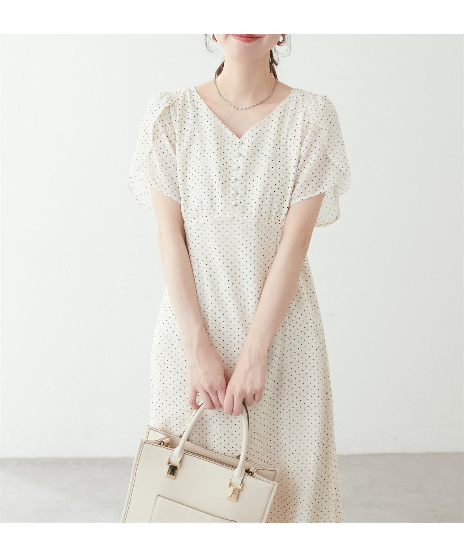 【ナチュラルクチュール/natural couture】のチューリップスリーブワンピース インテリア・キッズ・メンズ・レディースファッション・服の通販 founy(ファニー) 　ファッション　Fashion　レディースファッション　Ladies' Fashion Online　ワンピース　Dress　2025年　2025　2025春夏・S/S　Ss,Spring/Summer,2025　カーディガン　Cardigan　ギャザー　Gather　シアー　Sheer　ジャケット　Jacket　スリーブ　Sleeve　チューリップ　Tulip　フェミニン　Feminine　リボン　Ribbon　ロング　Long　オフホワイト|ID: prp329100004531029 ipo3291000000032528334