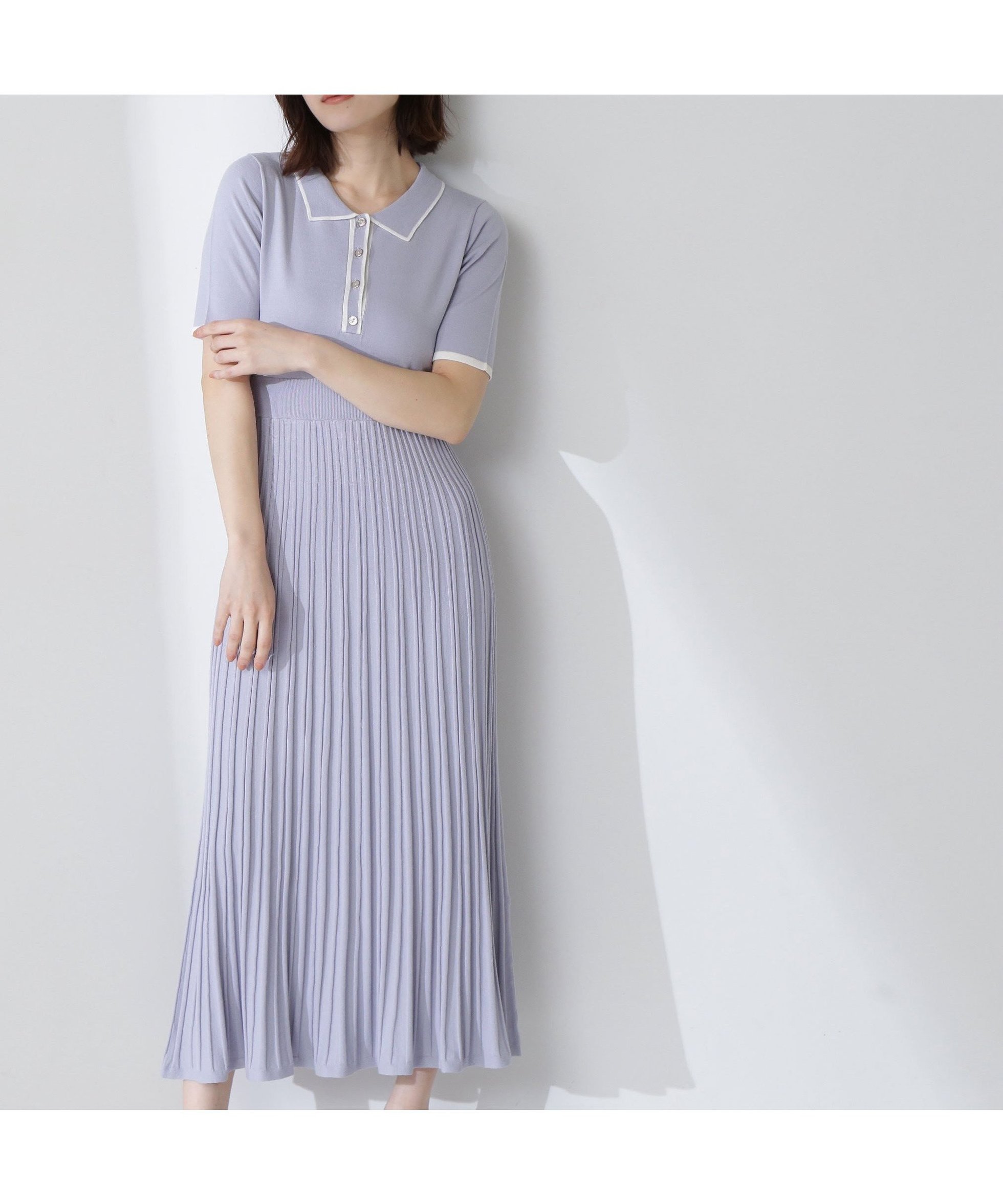 【ナチュラル ビューティー ベーシック/NATURAL BEAUTY BASIC】のバイカラーラインポロニットワンピース インテリア・キッズ・メンズ・レディースファッション・服の通販 founy(ファニー) 　ファッション　Fashion　レディースファッション　WOMEN　ワンピース　Dress　ニットワンピース　Knit Dresses　トレンド　Trend　プリーツ　Pleats　夏　Summer　ブルー×オフ2|ID: prp329100004531107 ipo3291000000032516262