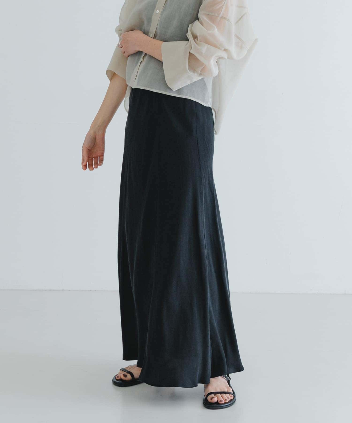 【アーバンリサーチ/URBAN RESEARCH】の『MADE IN JAPAN』キュプラフィブリルロングスカート インテリア・キッズ・メンズ・レディースファッション・服の通販 founy(ファニー) 　ファッション　Fashion　レディースファッション　Fashion for Women　スカート　Skirts　ロングスカート　Long Skirts / Maxi & Midi Skirts　2025年　2025　2025春夏・S/S　Spring/Summer 2025 SS25　キュプラ　Cupro, Eco Fabric　バイアス　Bias, Diagonal Cut　フレア　Flare, Flared　夏　Summer　定番　Standard, Basic Item　日本製　Made In Japan　S/S・春夏　SS, Spring/Summer, Warm Season　BLACK|ID: prp329100004531118 ipo3291000000033799193