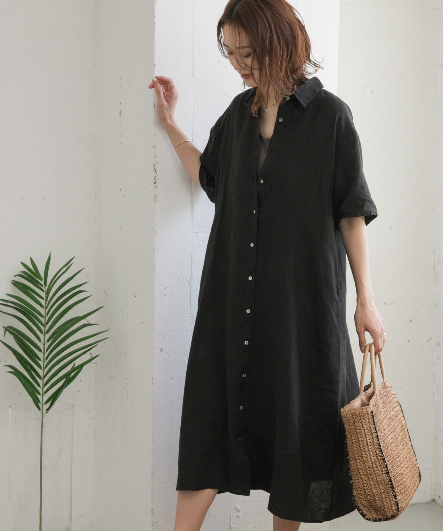 【アーバンリサーチ ドアーズ/URBAN RESEARCH DOORS】の『WEB/一部店舗限定カラー』リネン半袖シャツワンピース インテリア・キッズ・メンズ・レディースファッション・服の通販 founy(ファニー) 　ファッション　Fashion　レディースファッション　WOMEN　ワンピース　Dress　シャツワンピース　Shirt Dresses　2025年　2025　2025春夏・S/S　Ss,Spring/Summer,2025　シンプル　Simple　ベーシック　Basic　リネン　Linen　ワイド　Wide　半袖　Short Sleeve　夏　Summer　S/S・春夏　Ss・Spring/Summer　BLACK|ID: prp329100004531205 ipo3291000000032369089