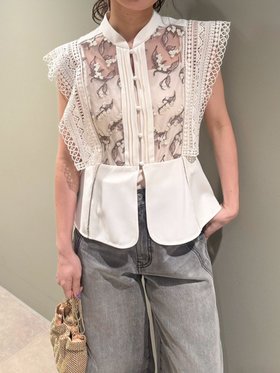 【リリーブラウン/Lily Brown】のLilybellスイッチングブラウス 人気、トレンドファッション・服の通販 founy(ファニー) ファッション Fashion レディースファッション Ladies' Fashion Online トップス・カットソー Tops/Tshirt シャツ/ブラウス Shirts/Blouses クラシカル Classical スカラップ Scalloped ペプラム Peplum モチーフ Motif ラベンダー Lavender レース Race エレガント 上品 Elegant 人気 Popularity 今季 This Season 定番 Standard |ID:prp329100004531208