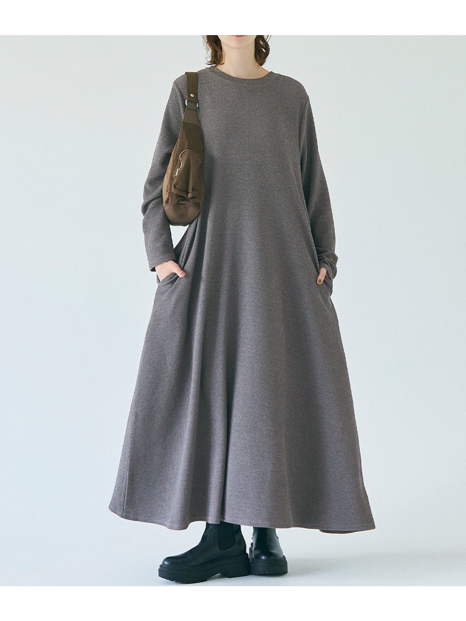 【コカ/COCA】のエンボス加工Aラインフレアワンピース インテリア・キッズ・メンズ・レディースファッション・服の通販 founy(ファニー) 　ファッション　Fashion　レディースファッション　Fashion for Women　ワンピース　Dresses　ポケット　Pocket, Pocket Detail　Gray|ID: prp329100004531238 ipo3291000000032728979
