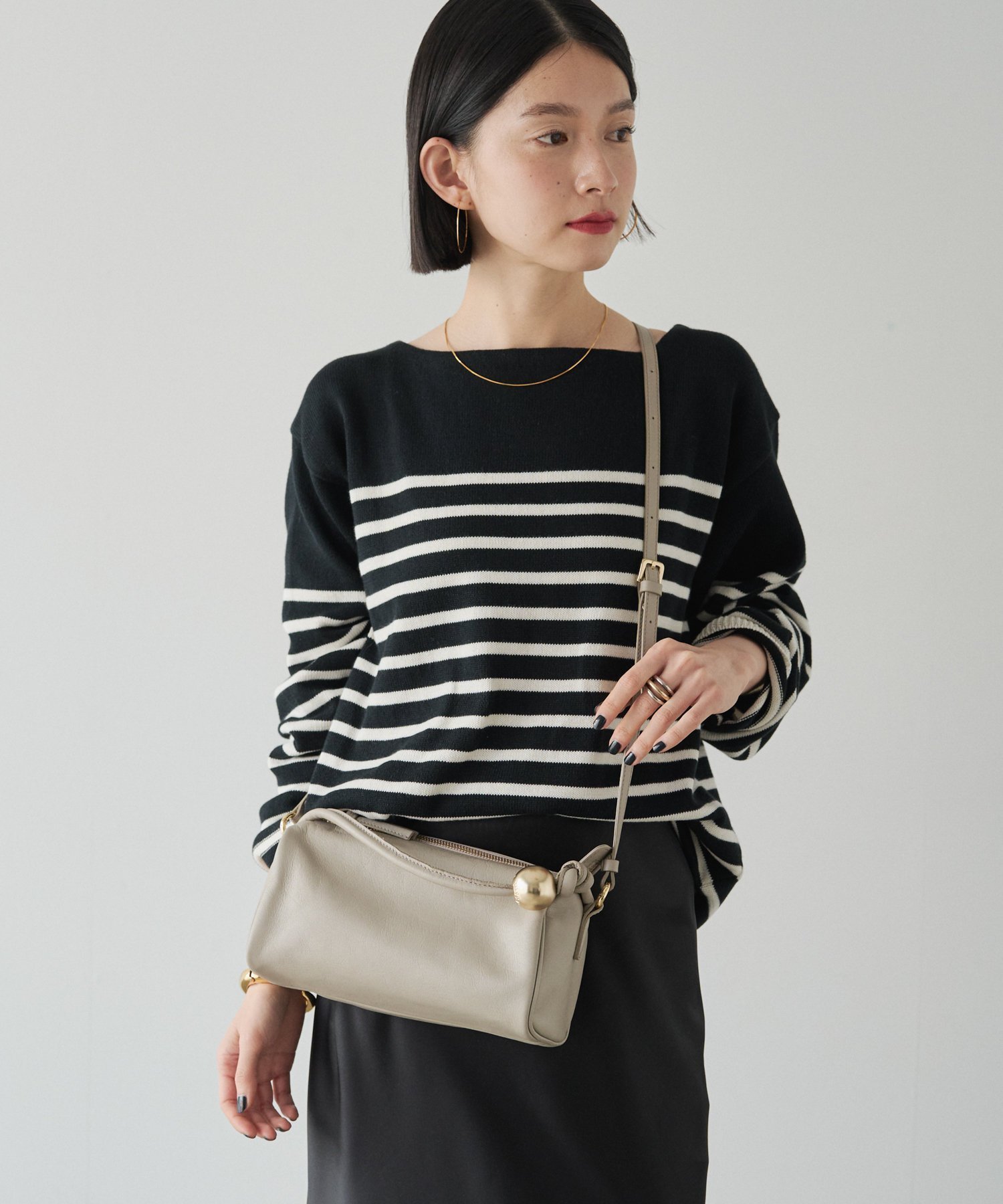 【ラシット/russet】の【russet×BEARDSLEY】2wayミニショルダーバッグ インテリア・キッズ・メンズ・レディースファッション・服の通販 founy(ファニー) 　ファッション　Fashion　レディースファッション　WOMEN　バッグ　Bag　コンパクト　Compact　軽量　Lightweight　ショルダー　Shoulder　財布　Wallet　タオル　Towel　定番　Standard　ハンド　Hand　バランス　Balance　ベーシック　Basic　ポケット　Pocket　ポーチ　Pouch　日本製　Made In Japan　エレガント 上品　Elegant　2025年　2025　2025春夏・S/S　Ss,Spring/Summer,2025　グレージュ|ID: prp329100004531286 ipo3291000000032032955