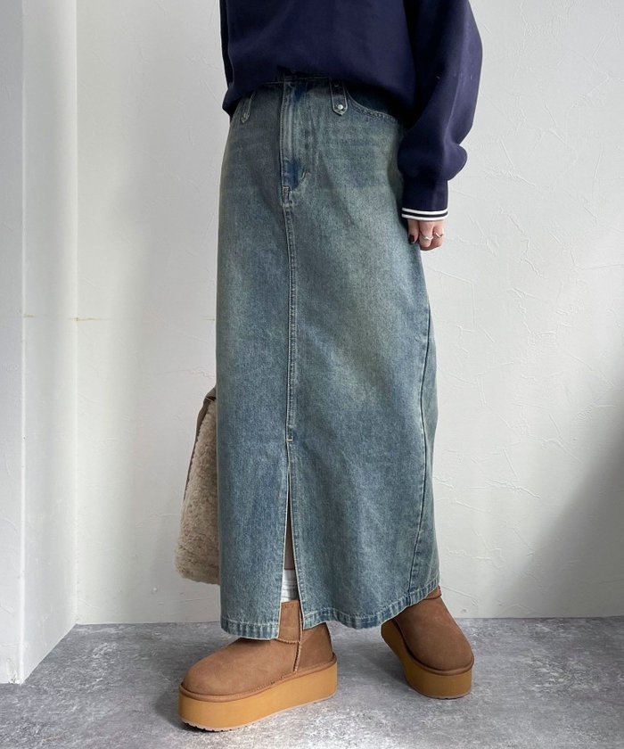 【その他のブランド/Other】のデニムロングスカート インテリア・キッズ・メンズ・レディースファッション・服の通販 founy(ファニー) https://founy.com/ ファッション Fashion レディースファッション WOMEN スカート Skirt ロングスカート Long Skirt 2025年 2025 2025春夏・S/S Ss,Spring/Summer,2025 おすすめ Recommend スリット Slit セットアップ Set Up デニム Denim パッチ Patch フロント Front ループ Loop 定番 Standard |ID: prp329100004531365 ipo3291000000032033276
