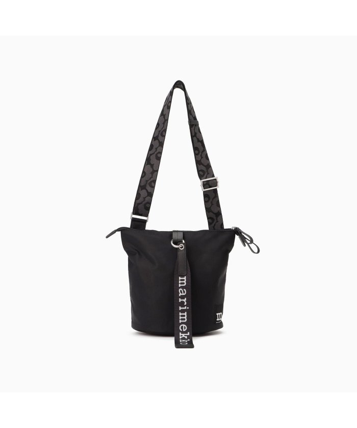 【マリメッコ/marimekko】のCarry All Solid ショルダーバッグ インテリア・キッズ・メンズ・レディースファッション・服の通販 founy(ファニー) https://founy.com/ ファッション Fashion レディースファッション WOMEN バッグ Bag キャンバス Canvas シンプル Simple スクエア Square ポケット Pocket ポーチ Pouch ミックス Mix モダン Modern エレガント 上品 Elegant 無地 Plain Color 財布 Wallet |ID: prp329100004531384 ipo3291000000032033345