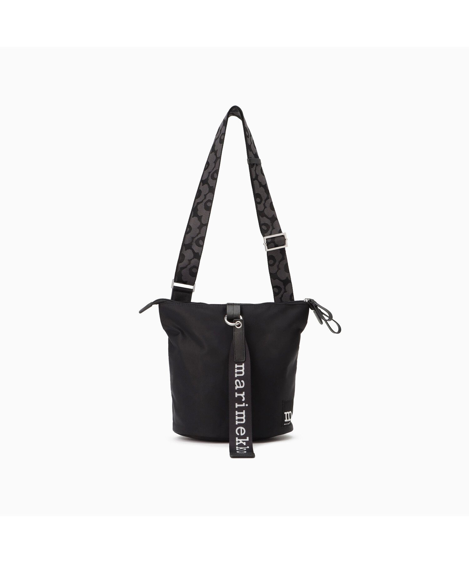 【マリメッコ/marimekko】のCarry All Solid ショルダーバッグ インテリア・キッズ・メンズ・レディースファッション・服の通販 founy(ファニー) 　ファッション　Fashion　レディースファッション　WOMEN　バッグ　Bag　キャンバス　Canvas　シンプル　Simple　スクエア　Square　ポケット　Pocket　ポーチ　Pouch　ミックス　Mix　モダン　Modern　エレガント 上品　Elegant　無地　Plain Color　財布　Wallet　ブラック|ID: prp329100004531384 ipo3291000000032033347