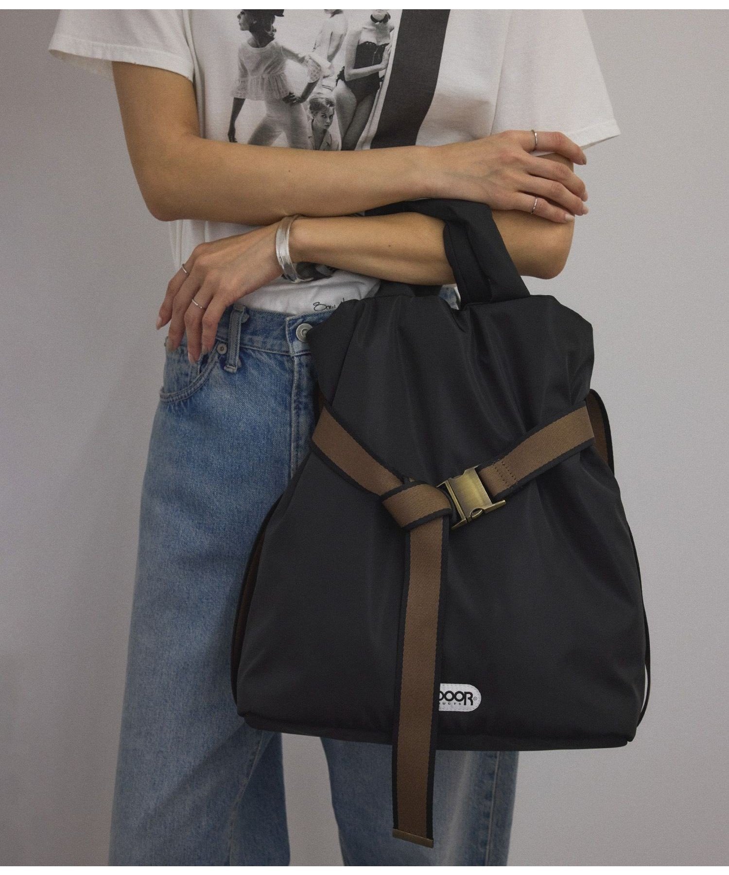 【サロン アダム エ ロペ/SALON adam et rope'】の【追加・A4対応】【OUTDOOR PRODUCTS for SALON】別注2WAYトートバッグ4/アウトドアプロダクツ インテリア・キッズ・メンズ・レディースファッション・服の通販 founy(ファニー) 　ファッション　Fashion　レディースファッション　WOMEN　バッグ　Bag　別注　Special Order　巾着　Purse　ブラック(01)|ID: prp329100004531435 ipo3291000000032033565