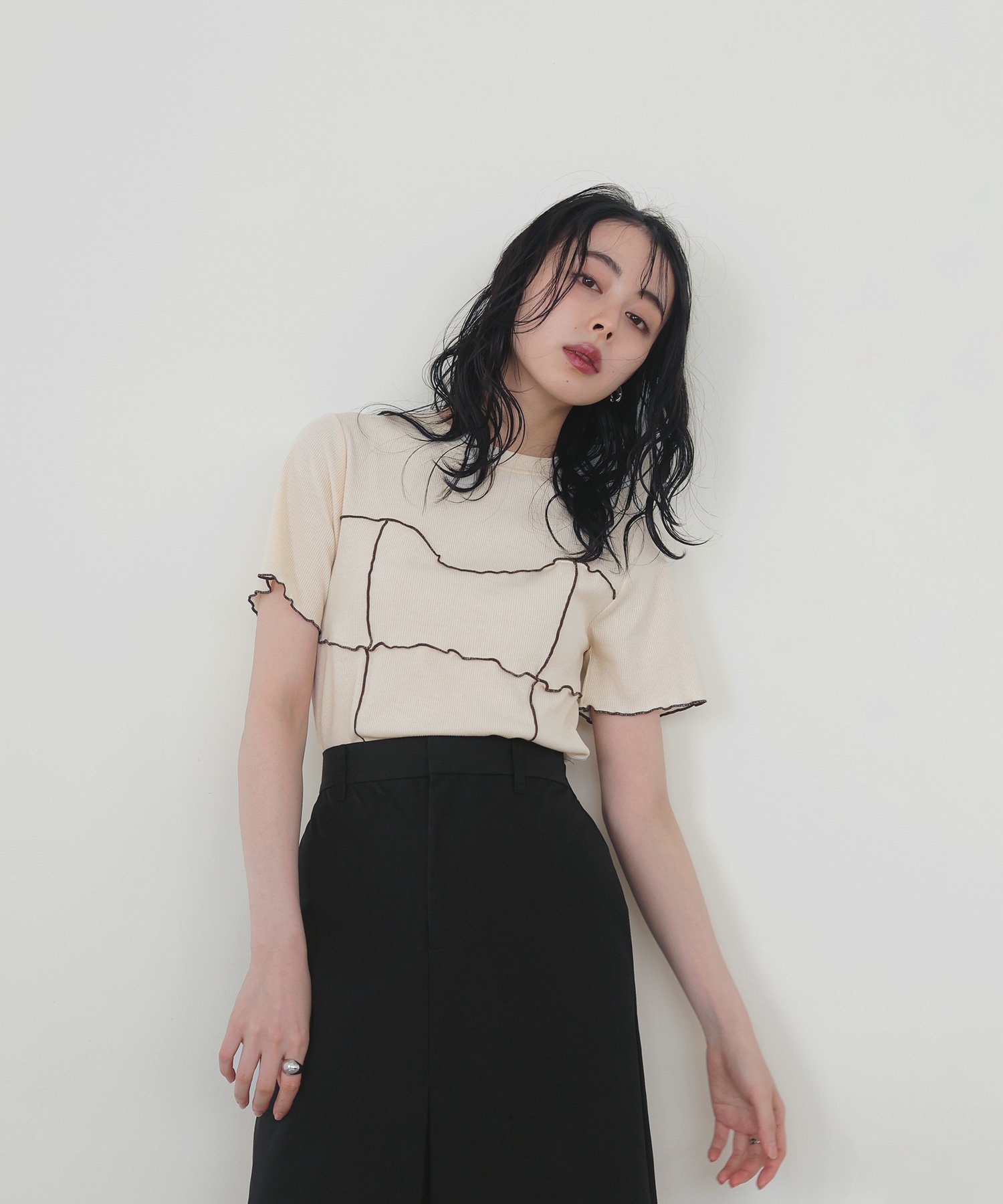 【リアン/Lian】のメロービスチェラインTシャツ インテリア・キッズ・メンズ・レディースファッション・服の通販 founy(ファニー) 　ファッション　Fashion　レディースファッション　Fashion for Women　トップス・カットソー　Cut & Sew Tops　シャツ・ブラウス・オフィスカジュアル　Elegant Blouses & Button-Ups　ロングTシャツ・Tシャツ　Longline T-Shirts & Tees　ビスチェ　Bustiers & Corset Tops / Layered Bustier Style　アイボリー|ID: prp329100004531457 ipo3291000000032879927