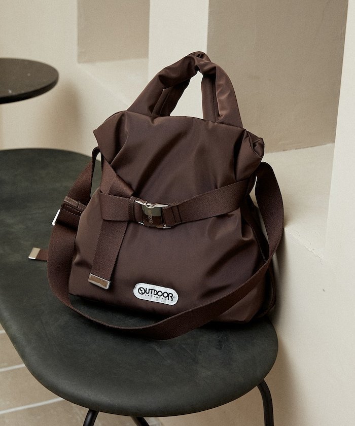 【フリークスストア/FREAK'S STORE】の別注ベルト付きパデッドトートバッグ Sサイズ 限定展開 25AW インテリア・キッズ・メンズ・レディースファッション・服の通販 founy(ファニー) 　ファッション　Fashion　レディースファッション　Fashion for Women　バッグ　Bags　ベルト&ウエストマーク　Belts & Waist Accessories　シンプル　Simple, Minimal　スラックス　Slacks, Dress Pants　デニム　Denim, Jeans Material　ポケット　Pocket, Pocket Detail　別注　Limited Edition, Custom Order　おすすめ　Recommended / Our Picks　ビジネス 仕事 通勤　Business / Work / Commuting　2025年　2025　2025-2026秋冬・A/W　Autumn/Winter 2025–26 AW25–26　ブラウン|ID: prp329100004531488 ipo3291000000034622887