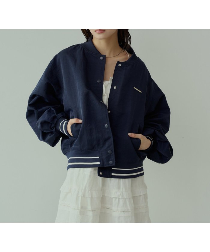 【パルグループ/PAL GROUP】の【Chico】ライン入りルーズブルゾン インテリア・キッズ・メンズ・レディースファッション・服の通販 founy(ファニー) https://founy.com/ ファッション Fashion レディースファッション WOMEN アウター Coat Outerwear ブルゾン Blouson/Jackets おすすめ Recommend スウェット Sweat スポーツ Sports スリーブ Sleeve デニム Denim バルーン Balloon フェミニン Feminine ブルゾン Blouson プレート Plate ルーズ Loose レース Race エレガント 上品 Elegant 春 Spring |ID: prp329100004531489 ipo3291000000032033771